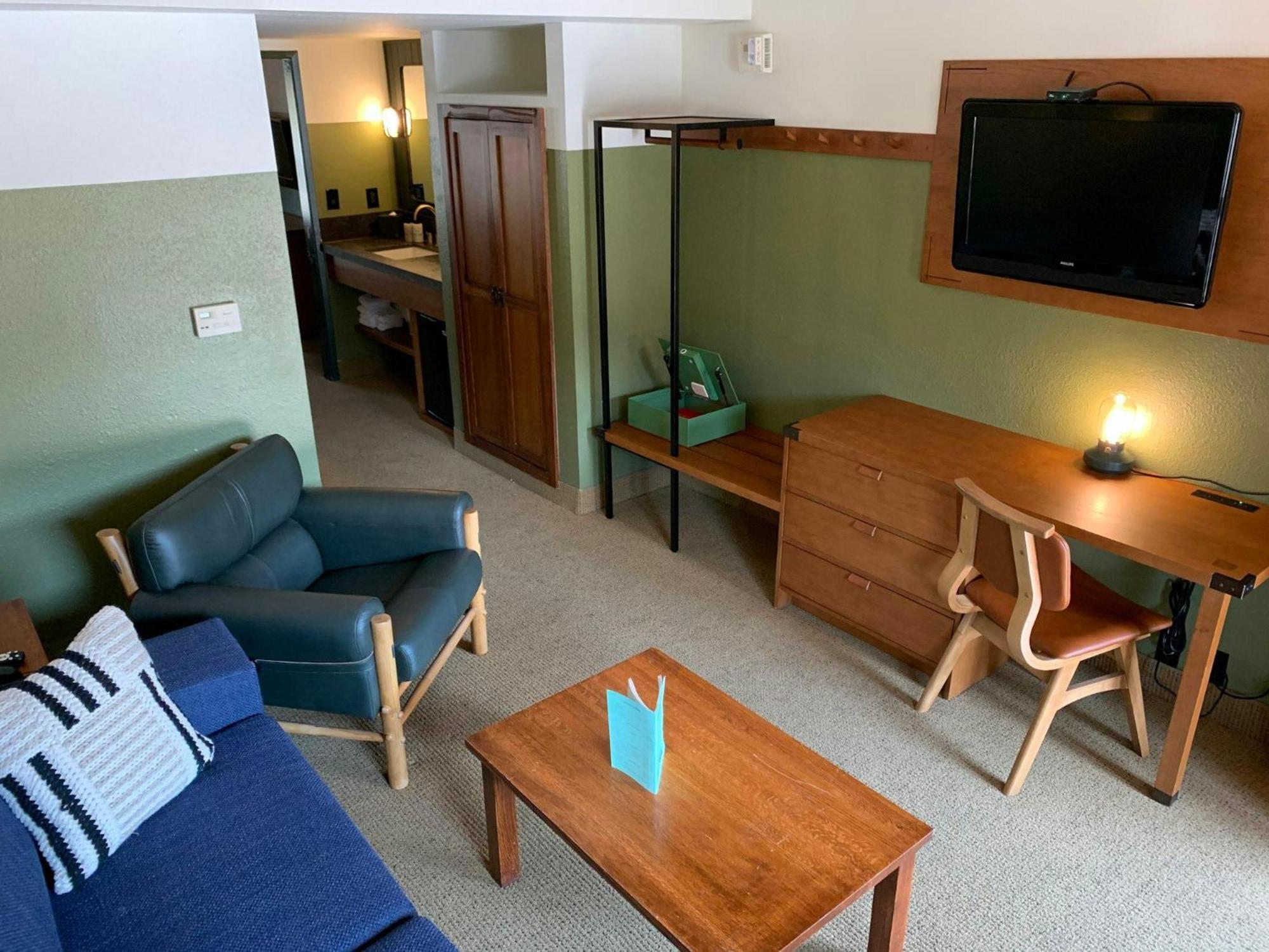 Jasper Suite,1654280614:JPEG