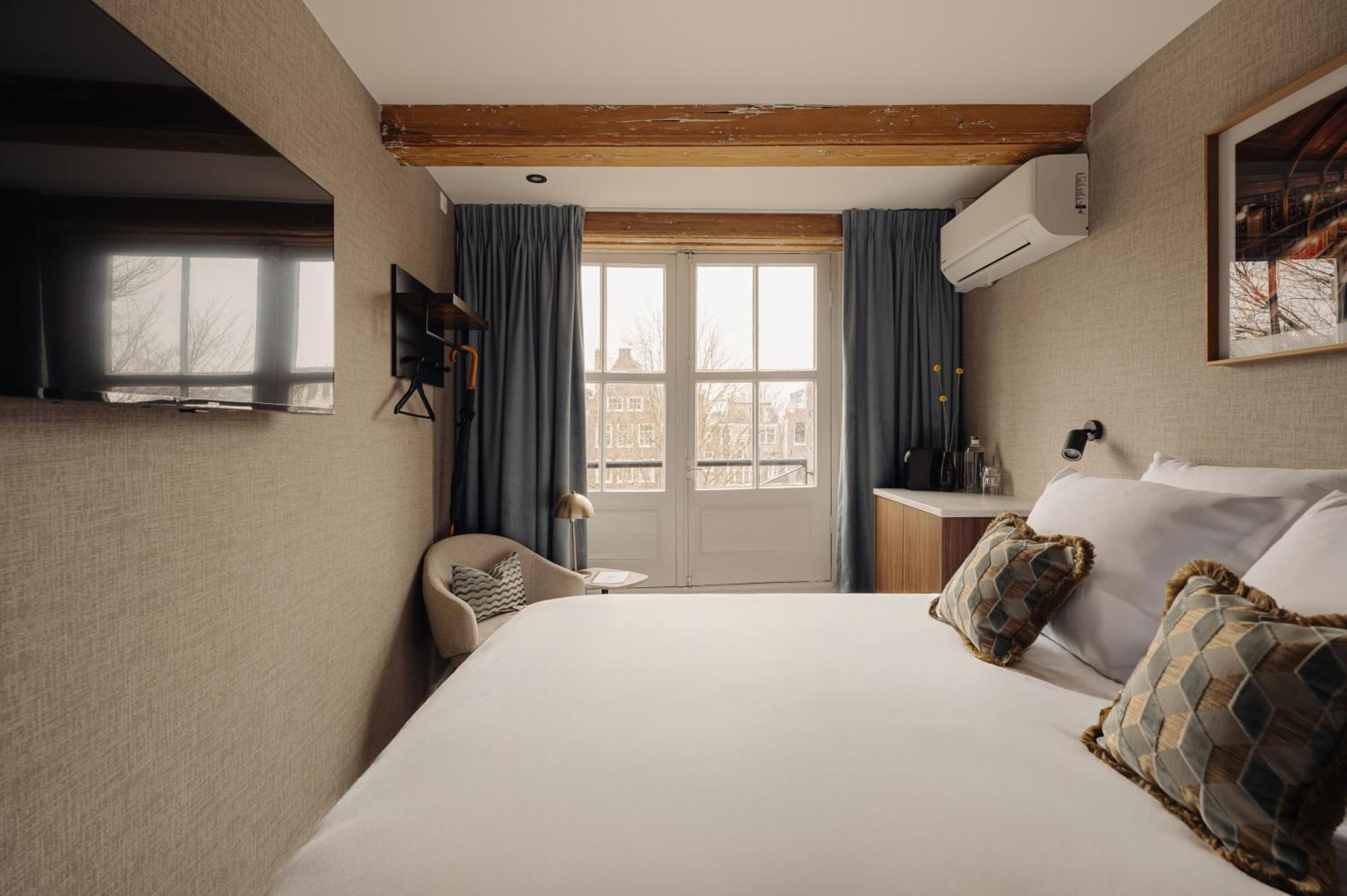Cosy Double Room Canal View