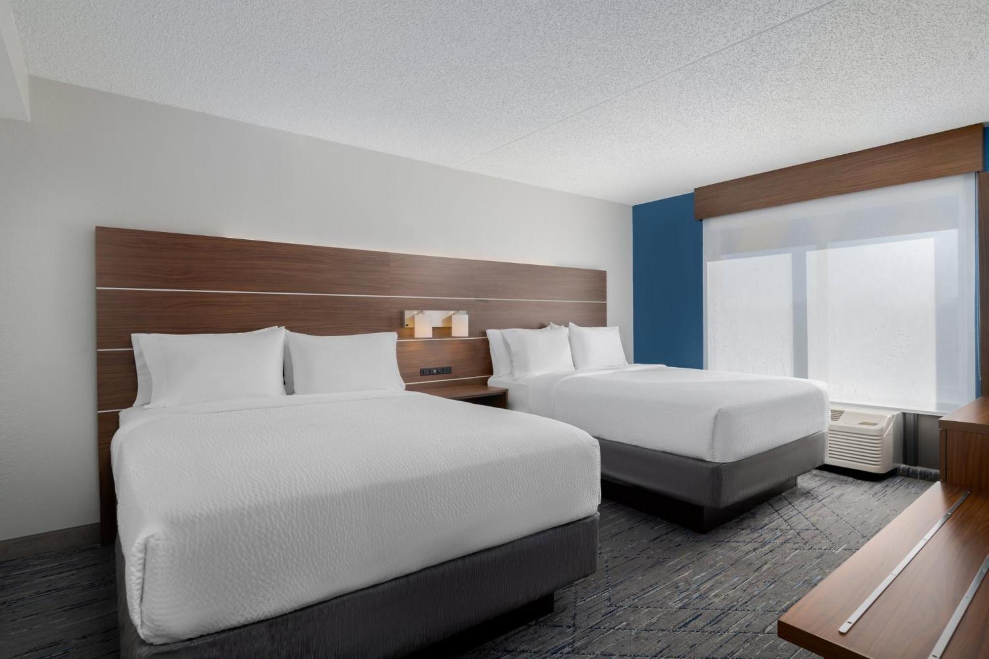 Suite Two Beds Non-Smoking