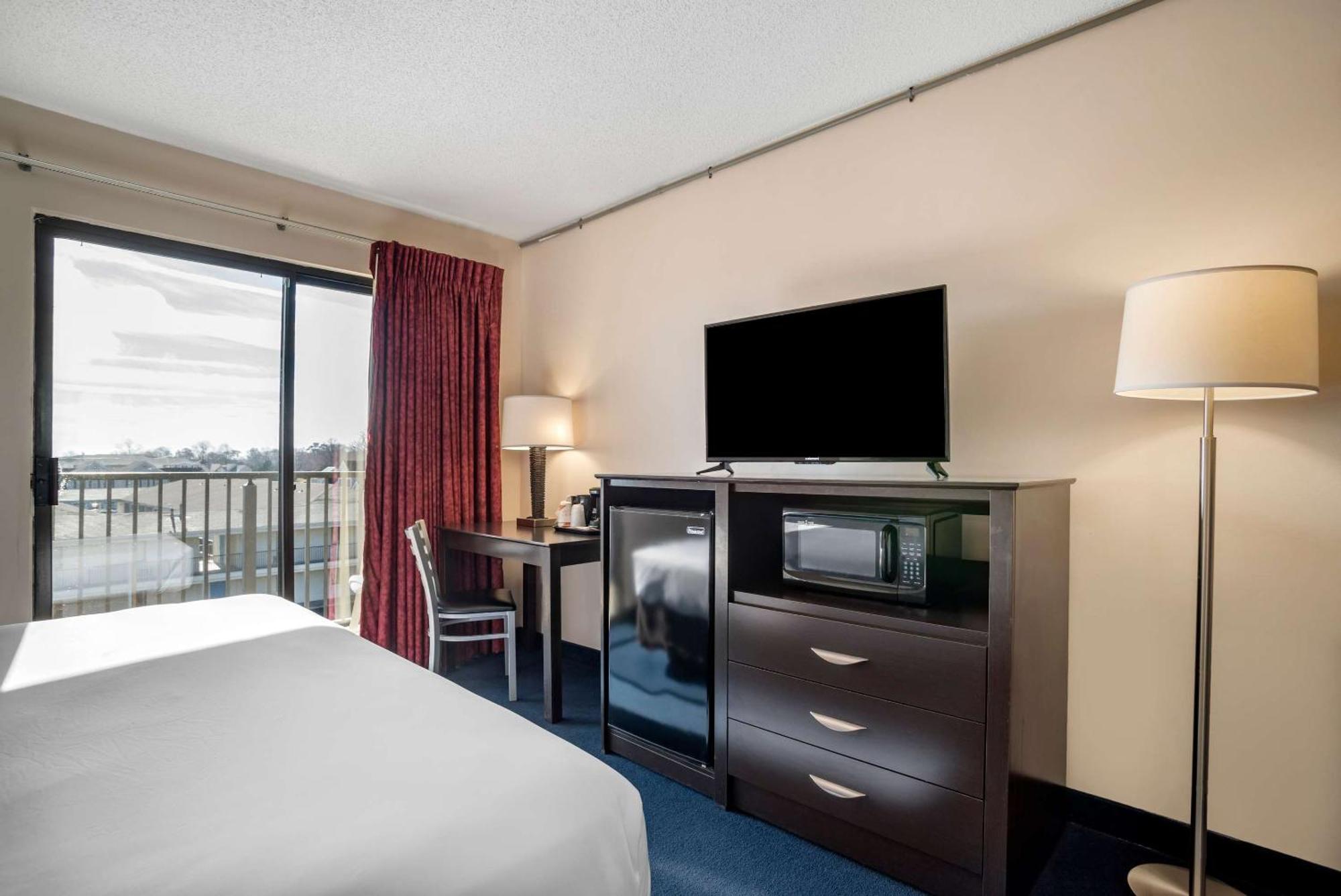 King Room Whirlpool Non-Smoking