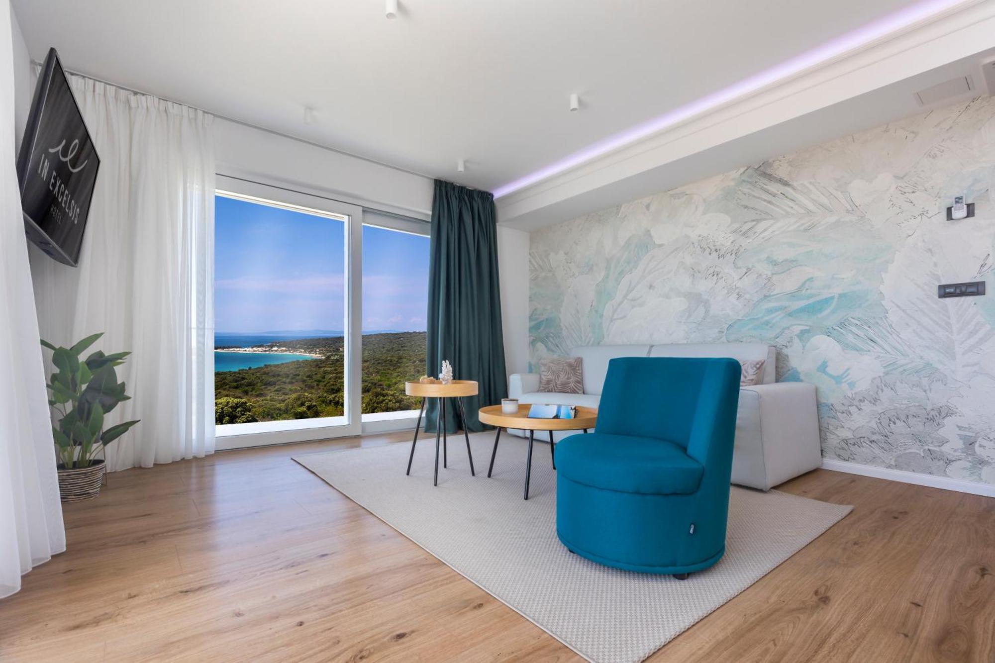 Premium Suite Balcony Sea View