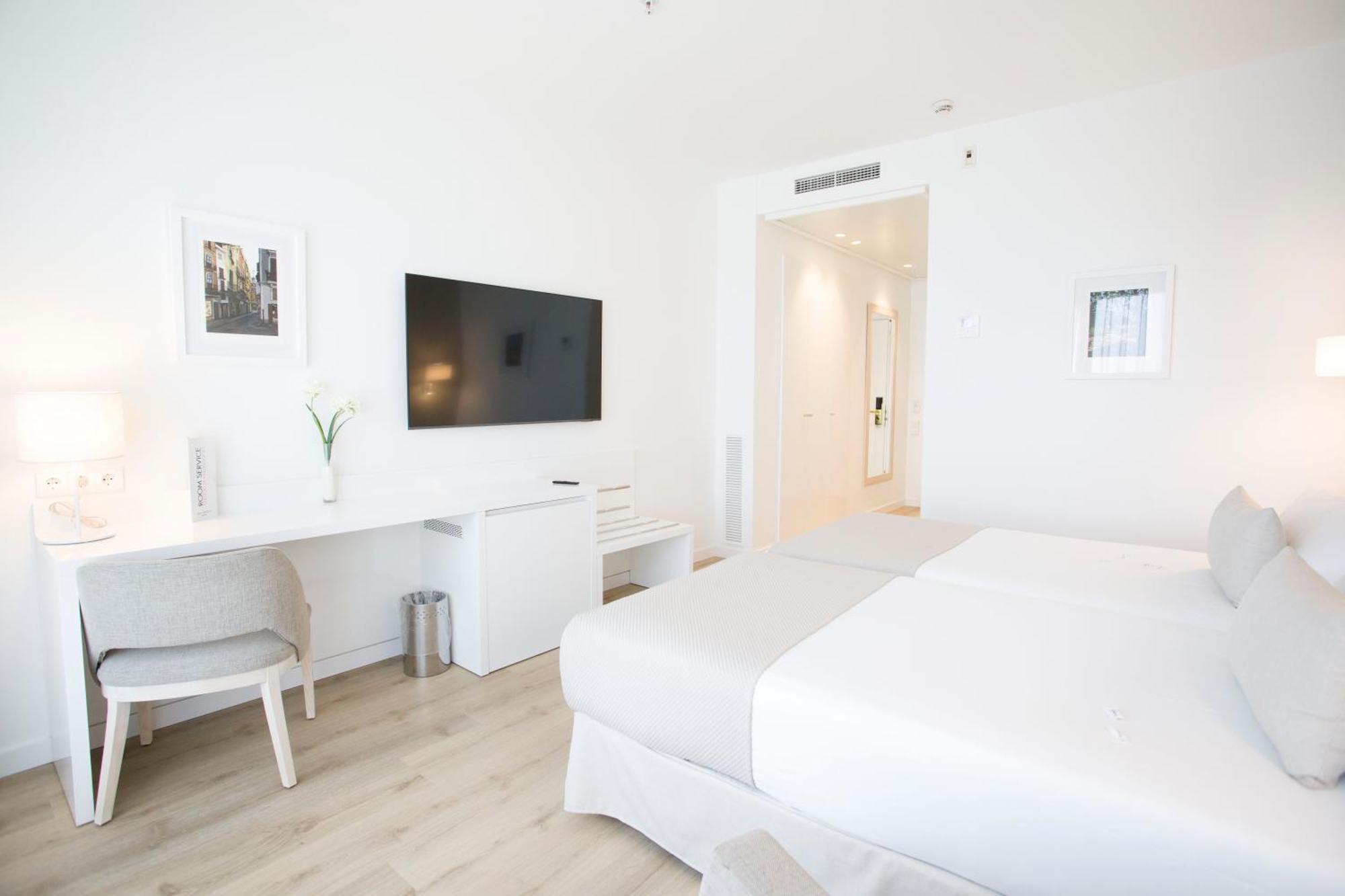 Triple Room,1656170646:JPEG