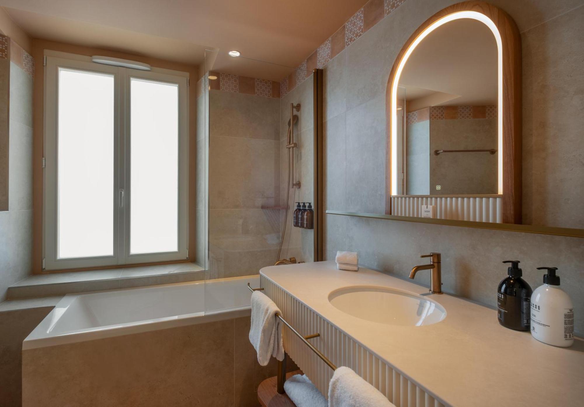 Triple Room,1656172656:JPEG