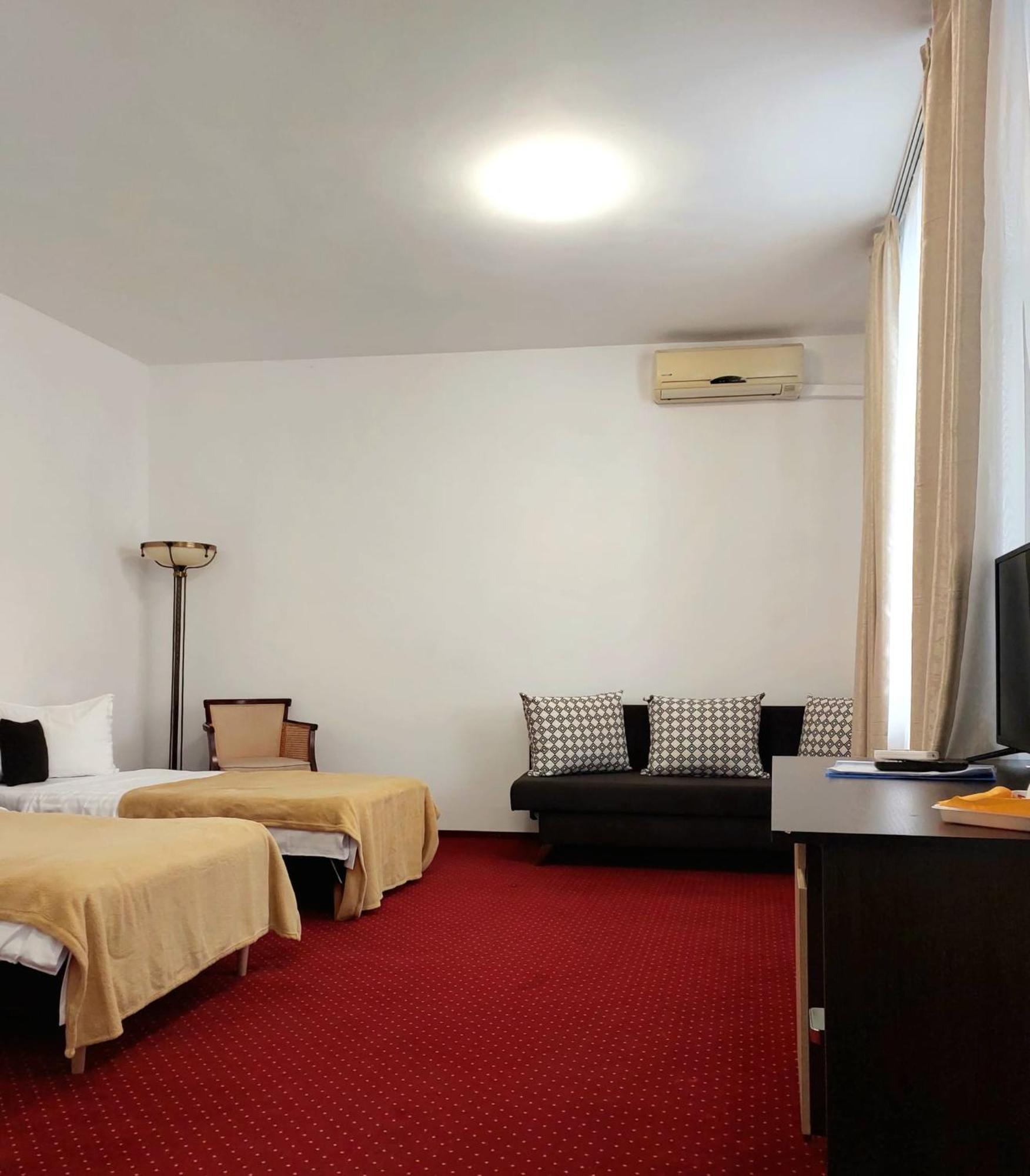 Twin Room Ground Floor