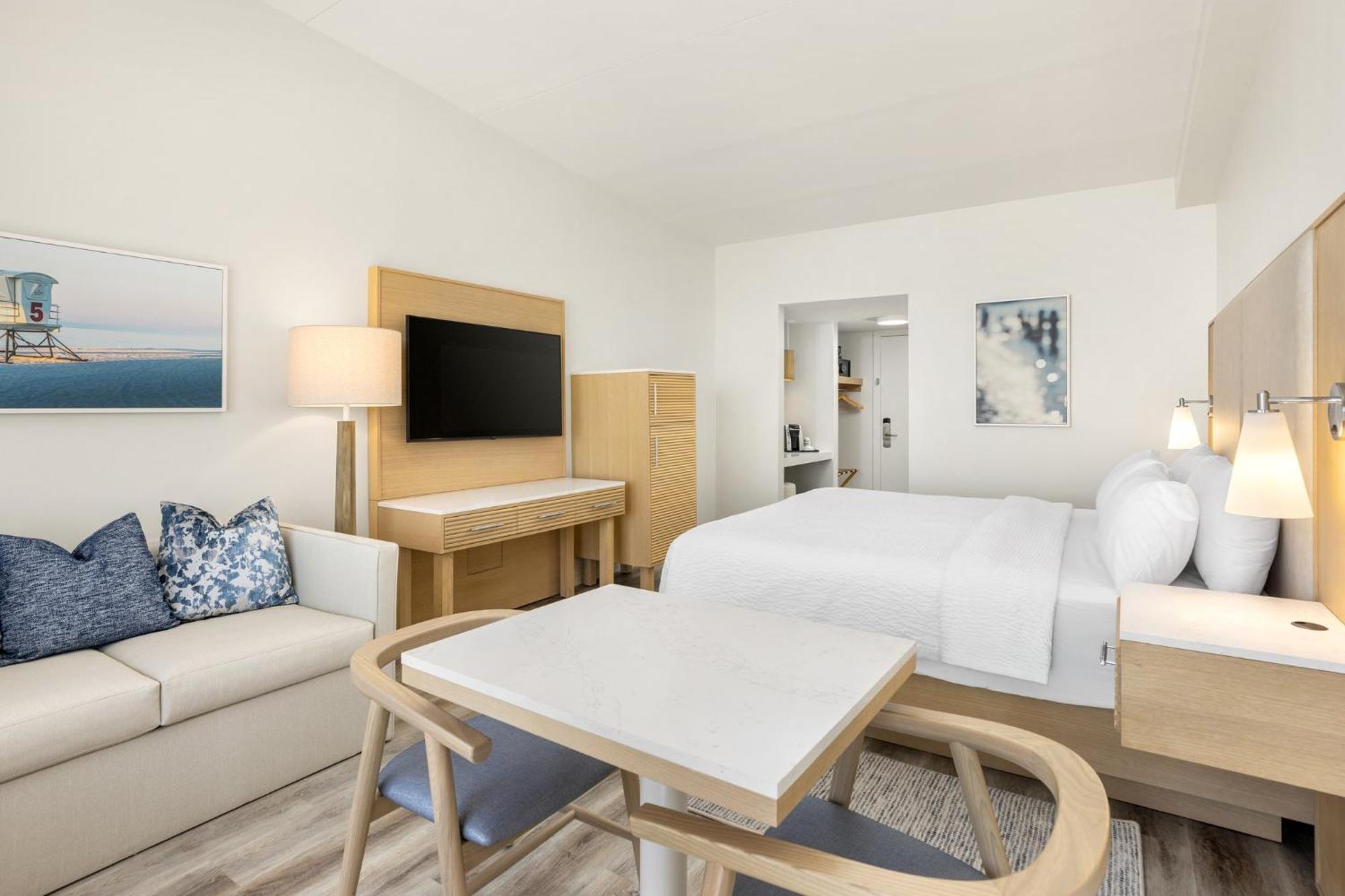 Standard King Room