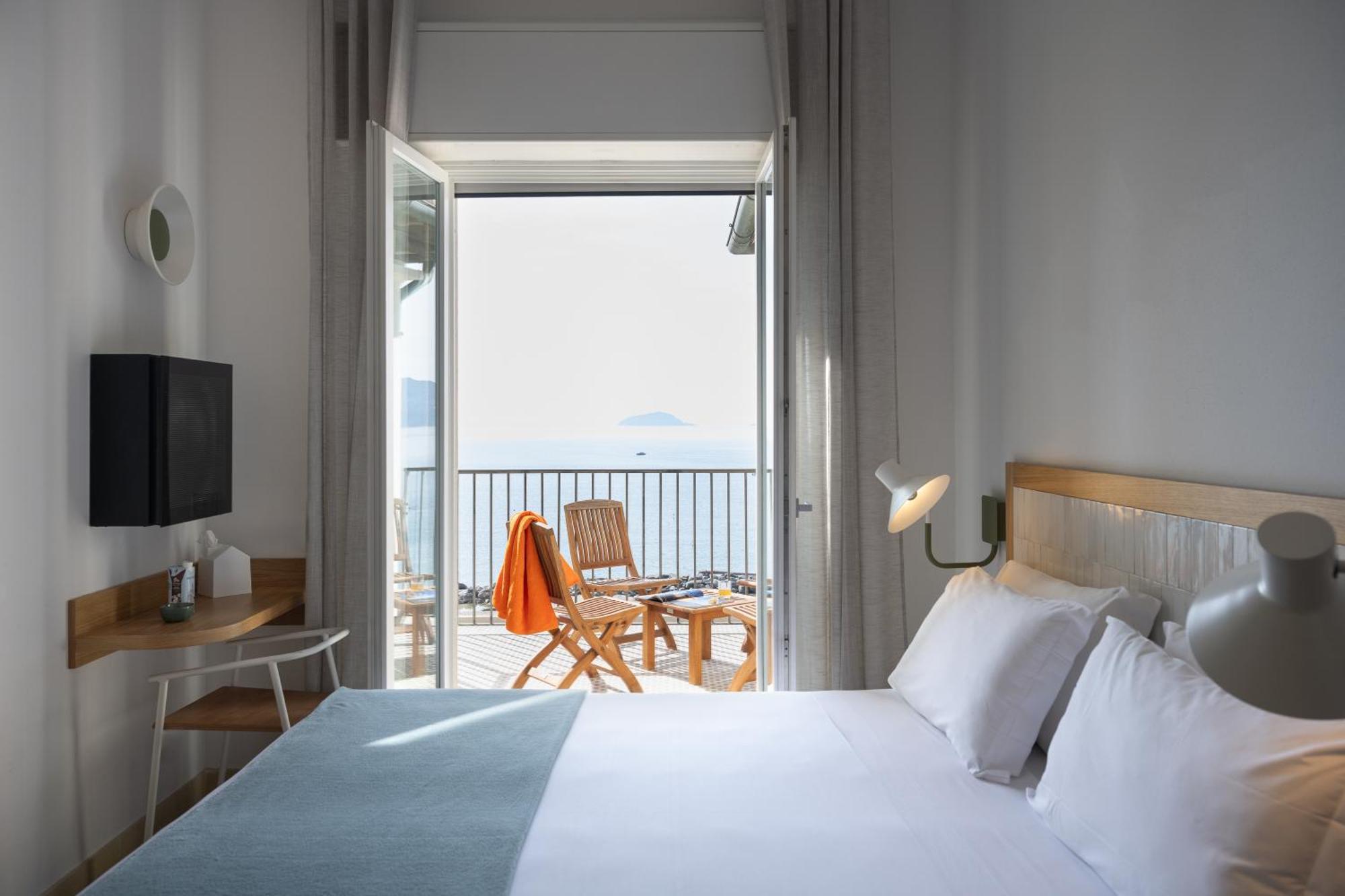 Quadruple Room Sea View,1656191792:JPEG