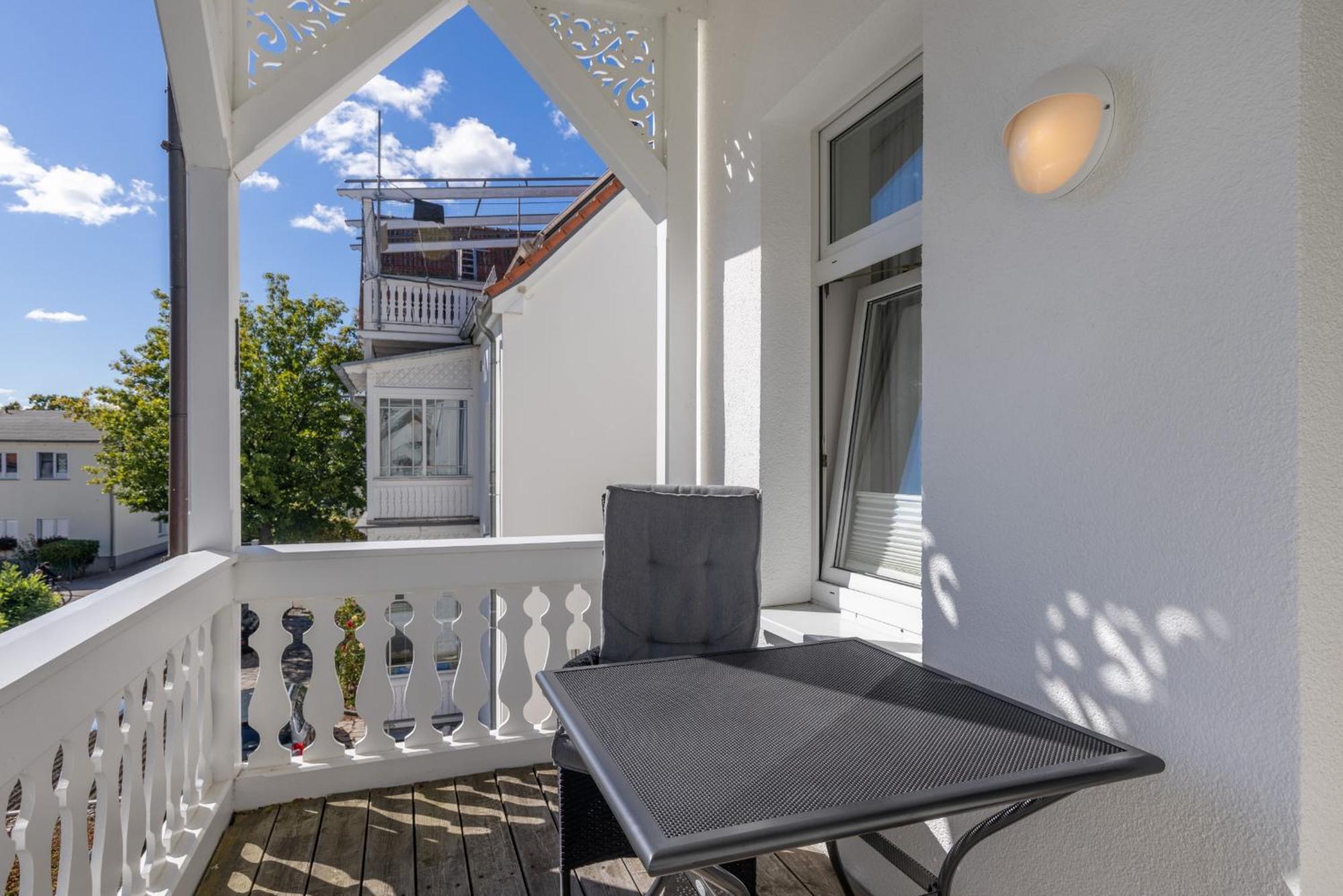 Single Room Balcony