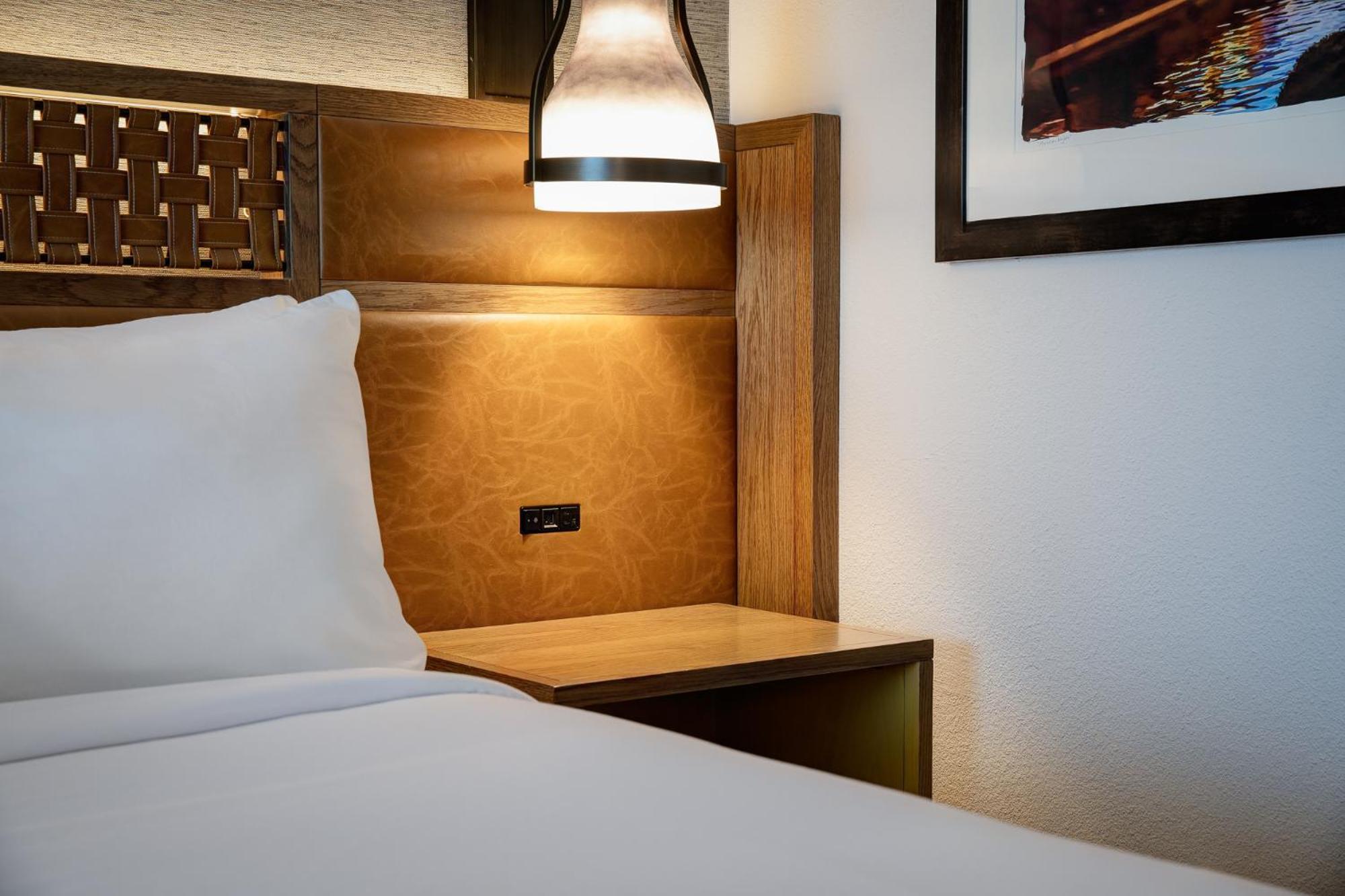 King Room with Sofa Bed and Balcony - River View