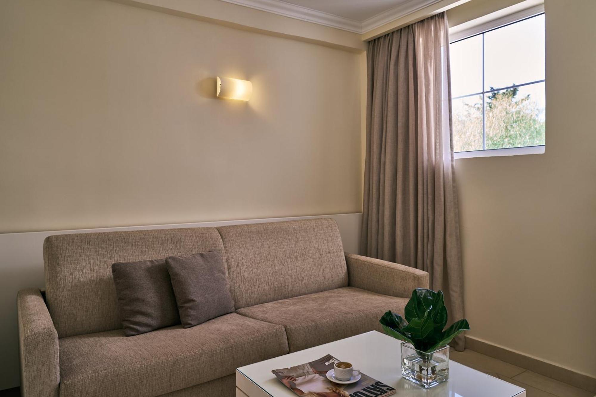 Deluxe Junior Suite Garden View