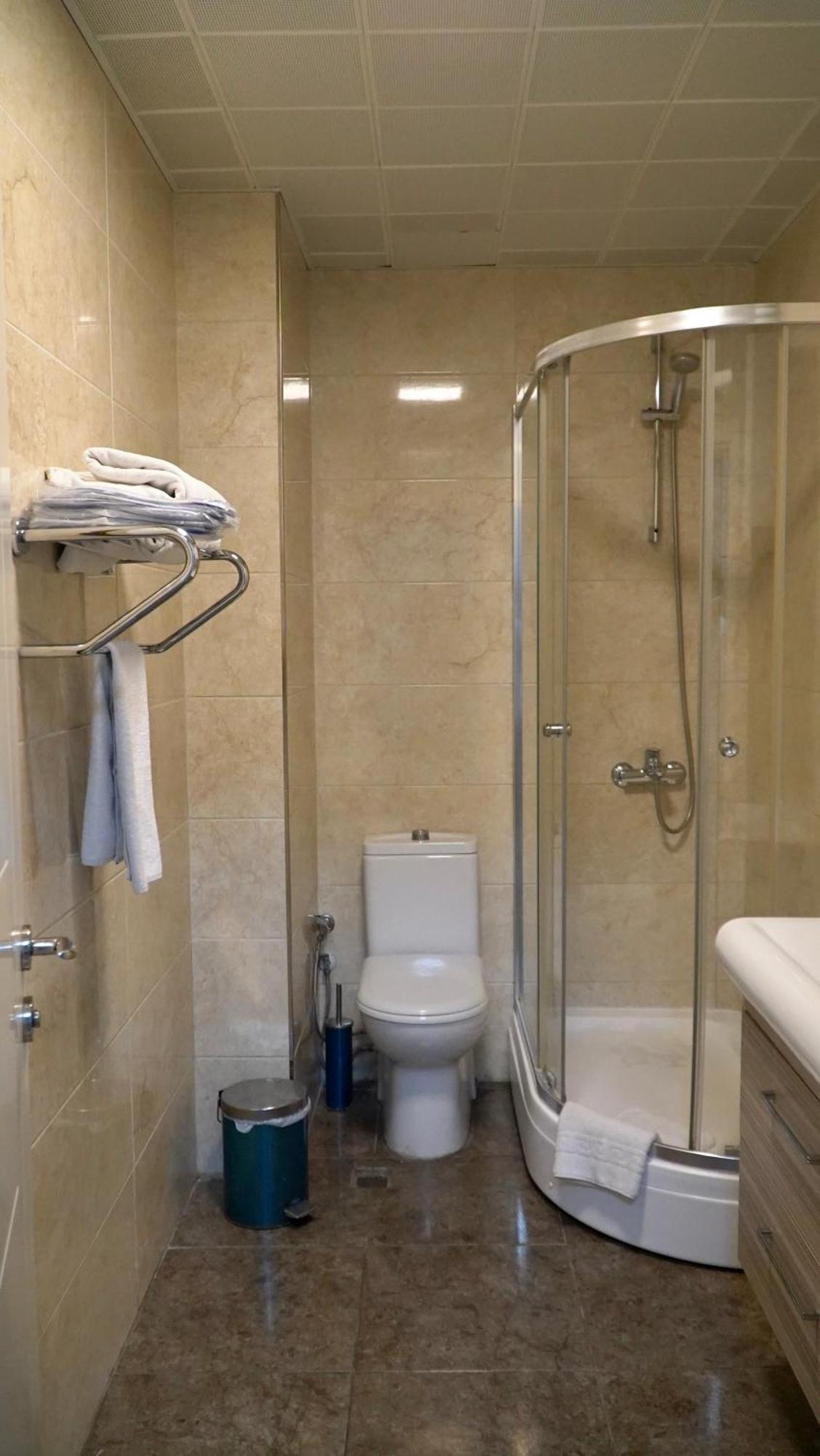 Standard Double Suite