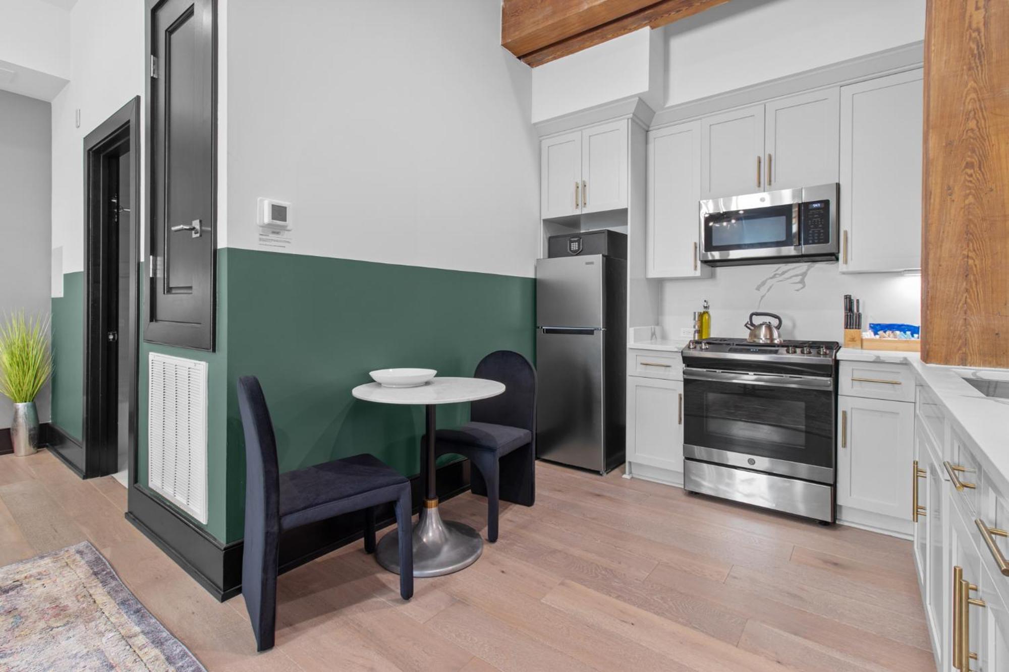 Studio Apartment
