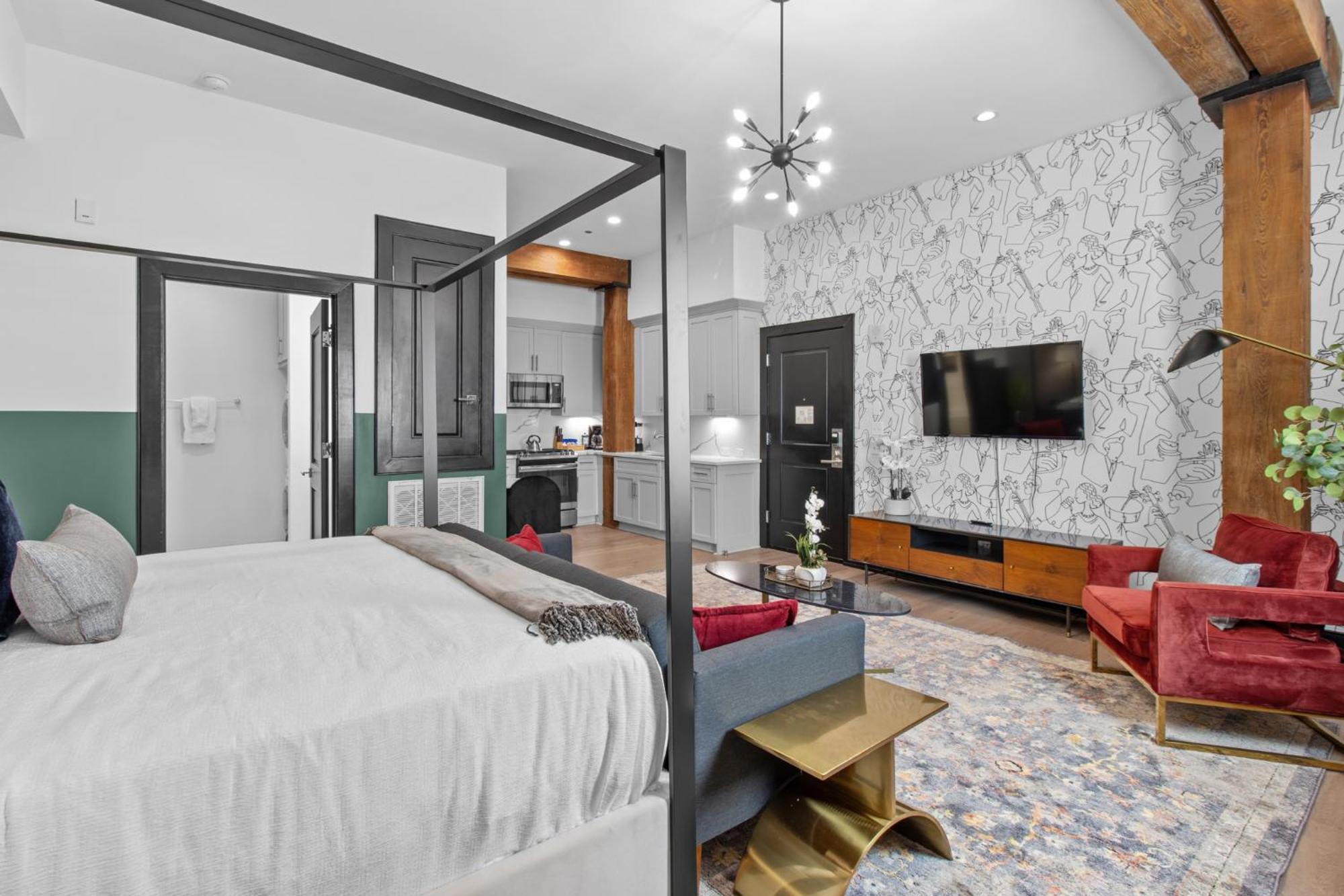 Studio Apartment