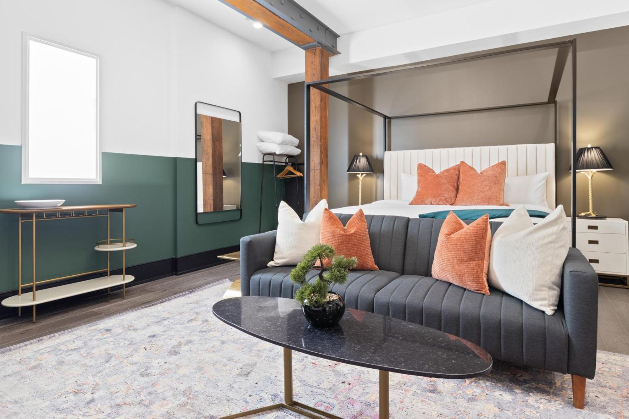 Studio Apartment
