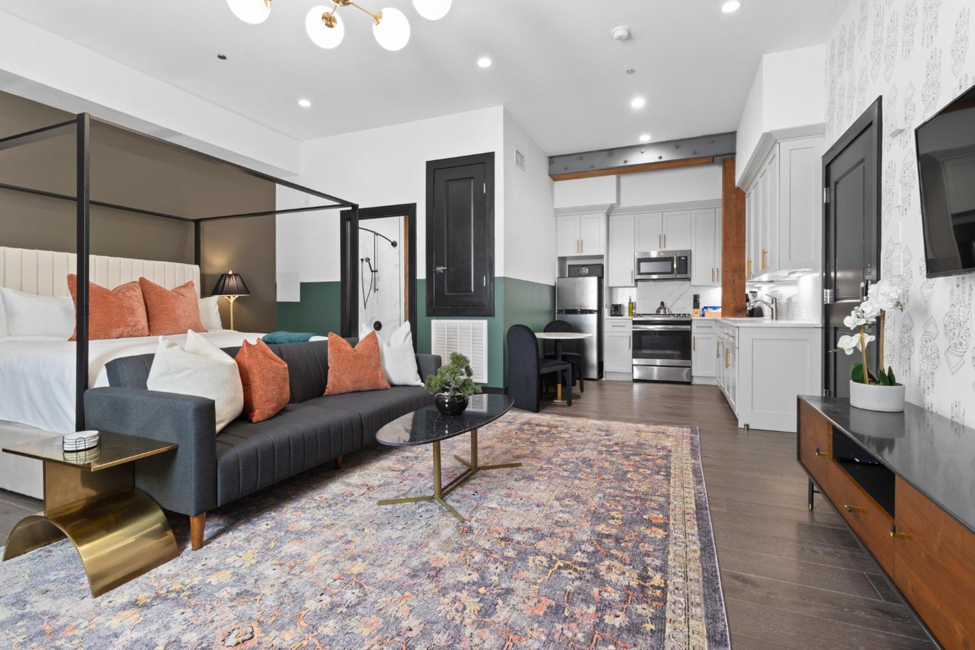 Studio Apartment
