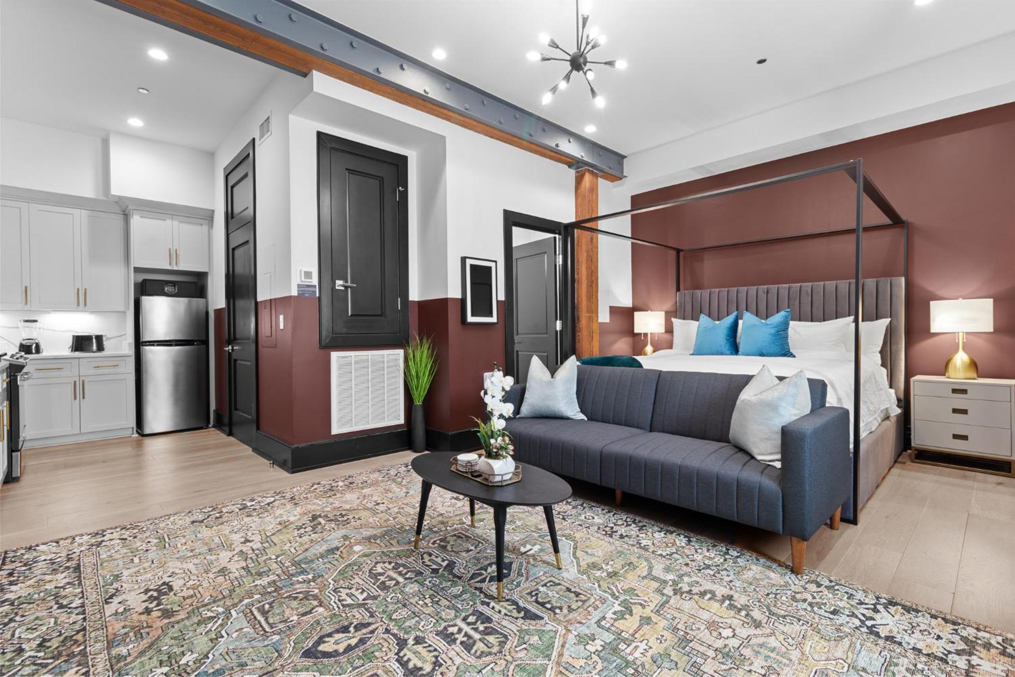 Studio Apartment