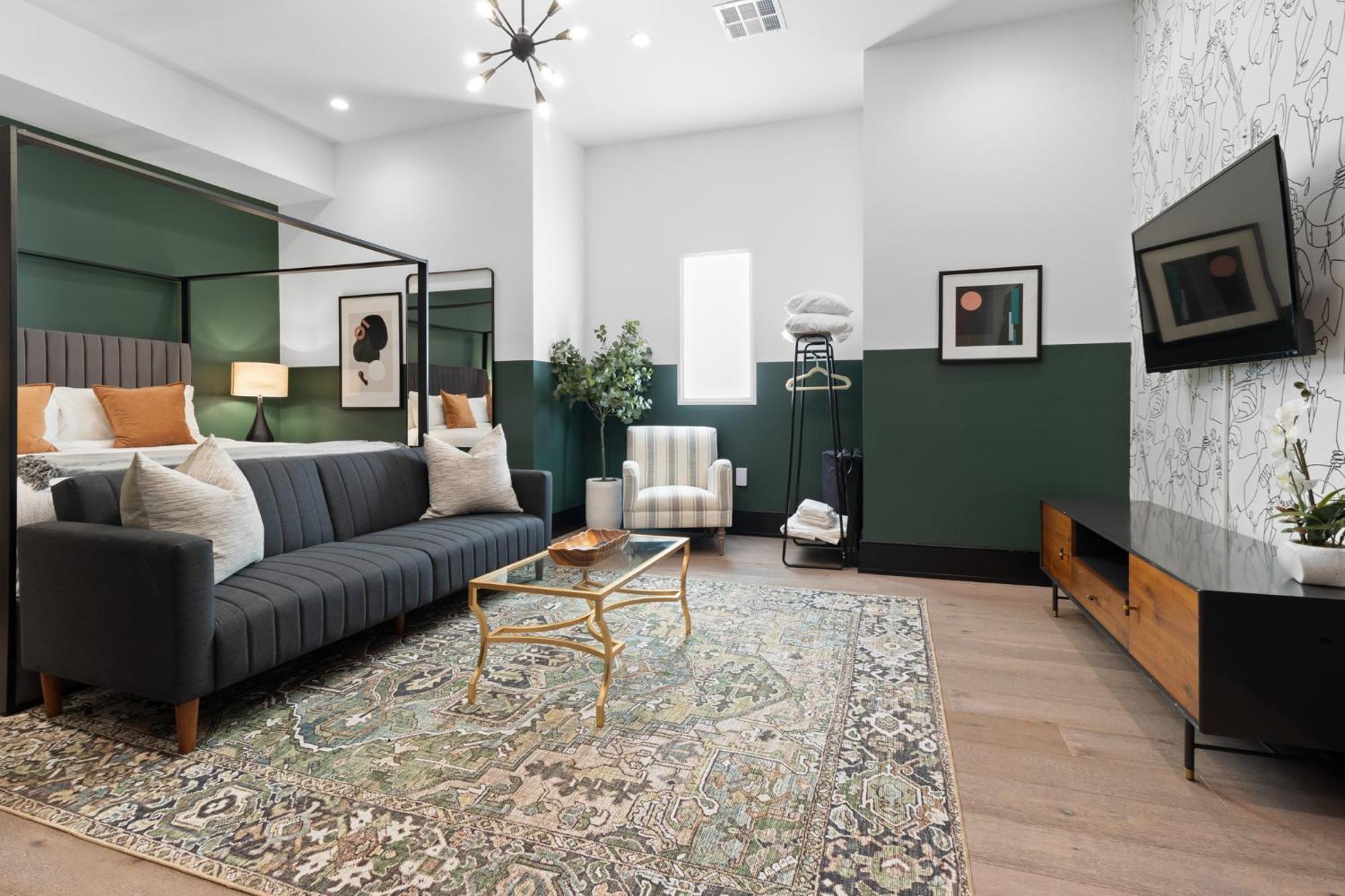 Studio Apartment