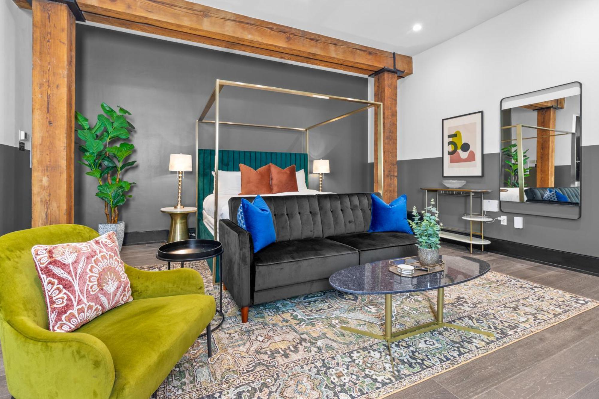 Studio Apartment