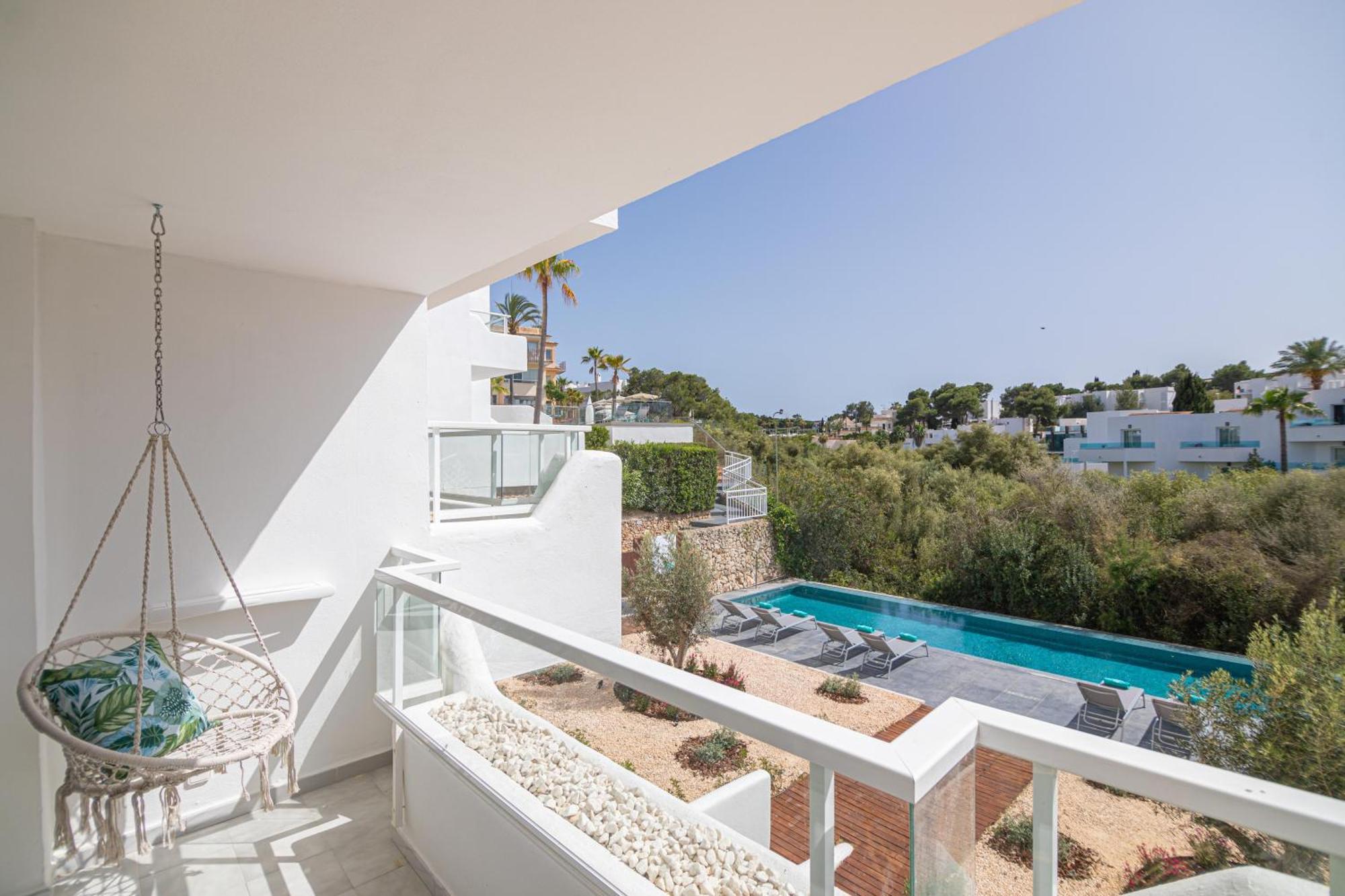 Superior Apartment Pool Direct Access