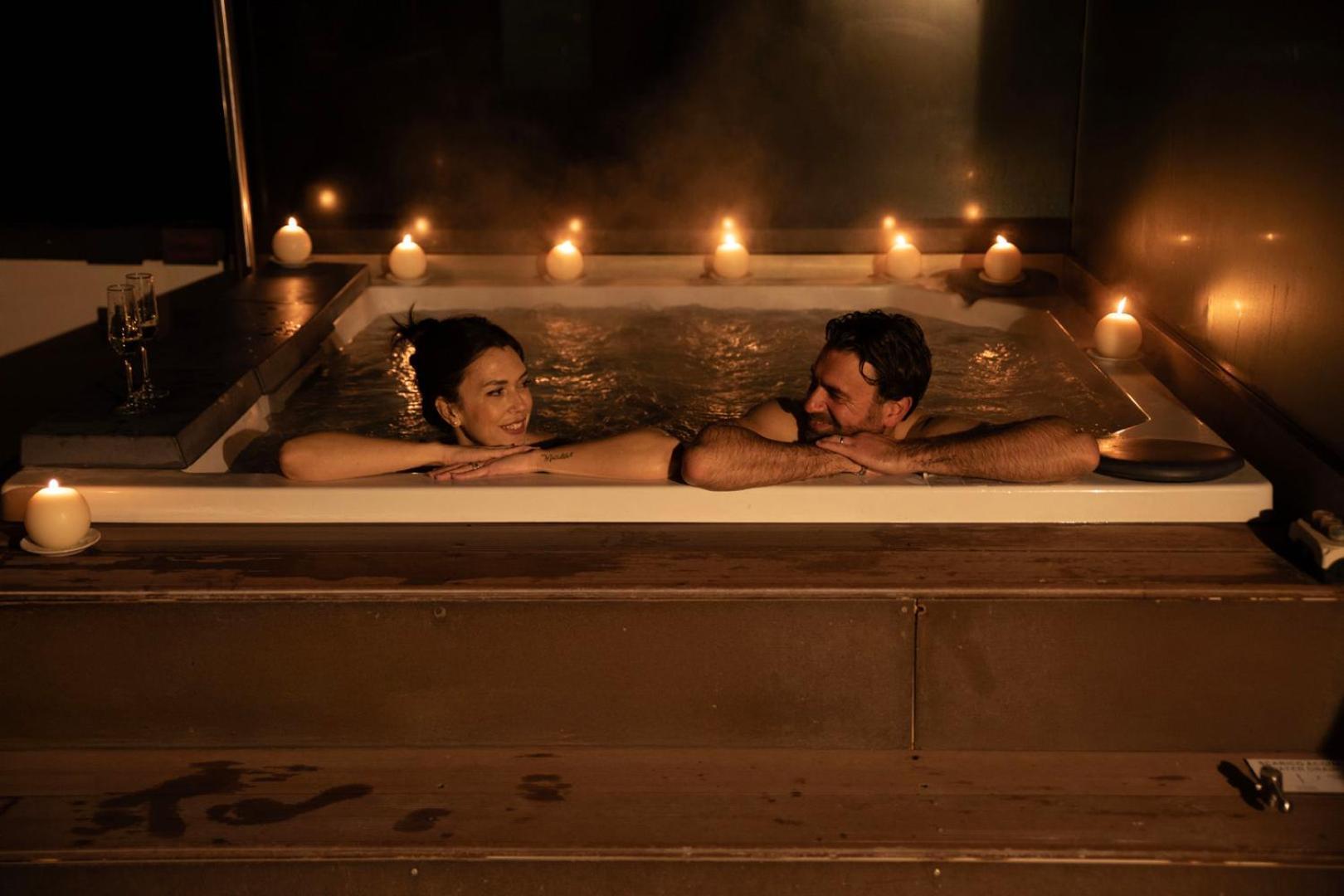 Prestige Suite Spa Bath,1656292532:JPEG