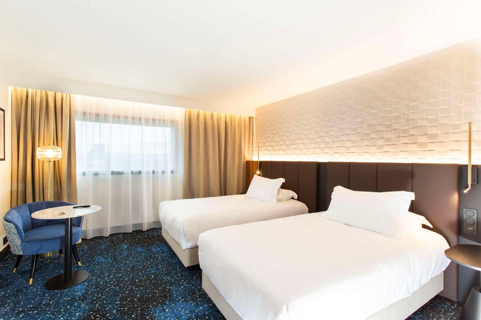 Twin Room,1657134490:JPEG