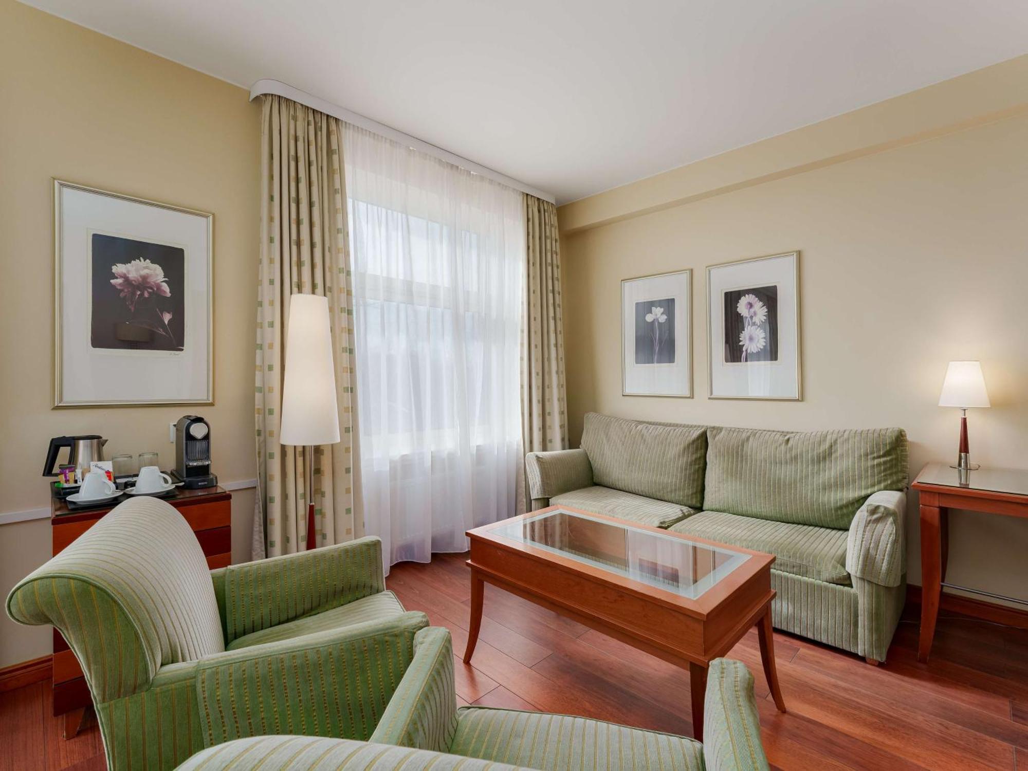 Premium Room