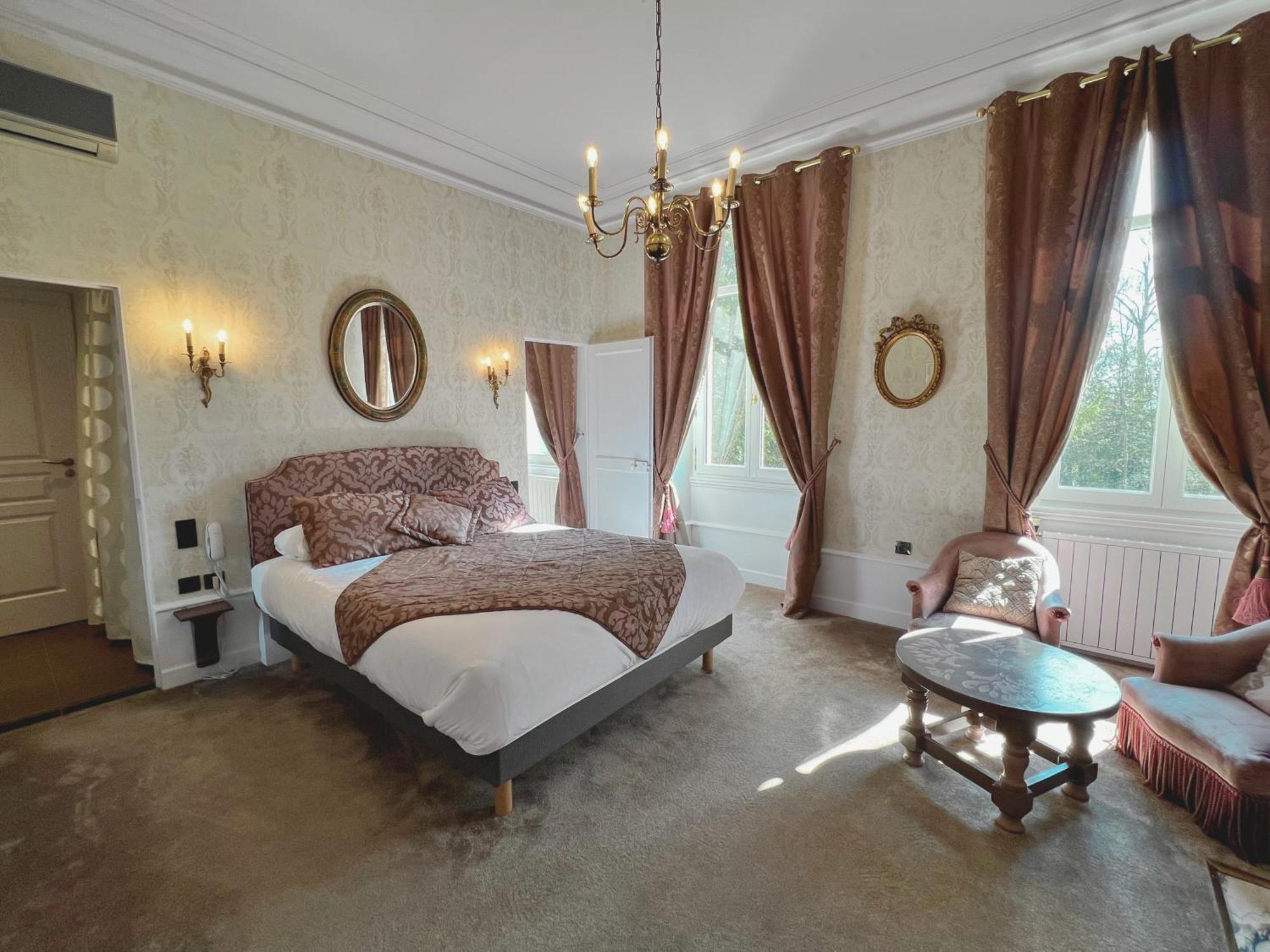 Large Double Room