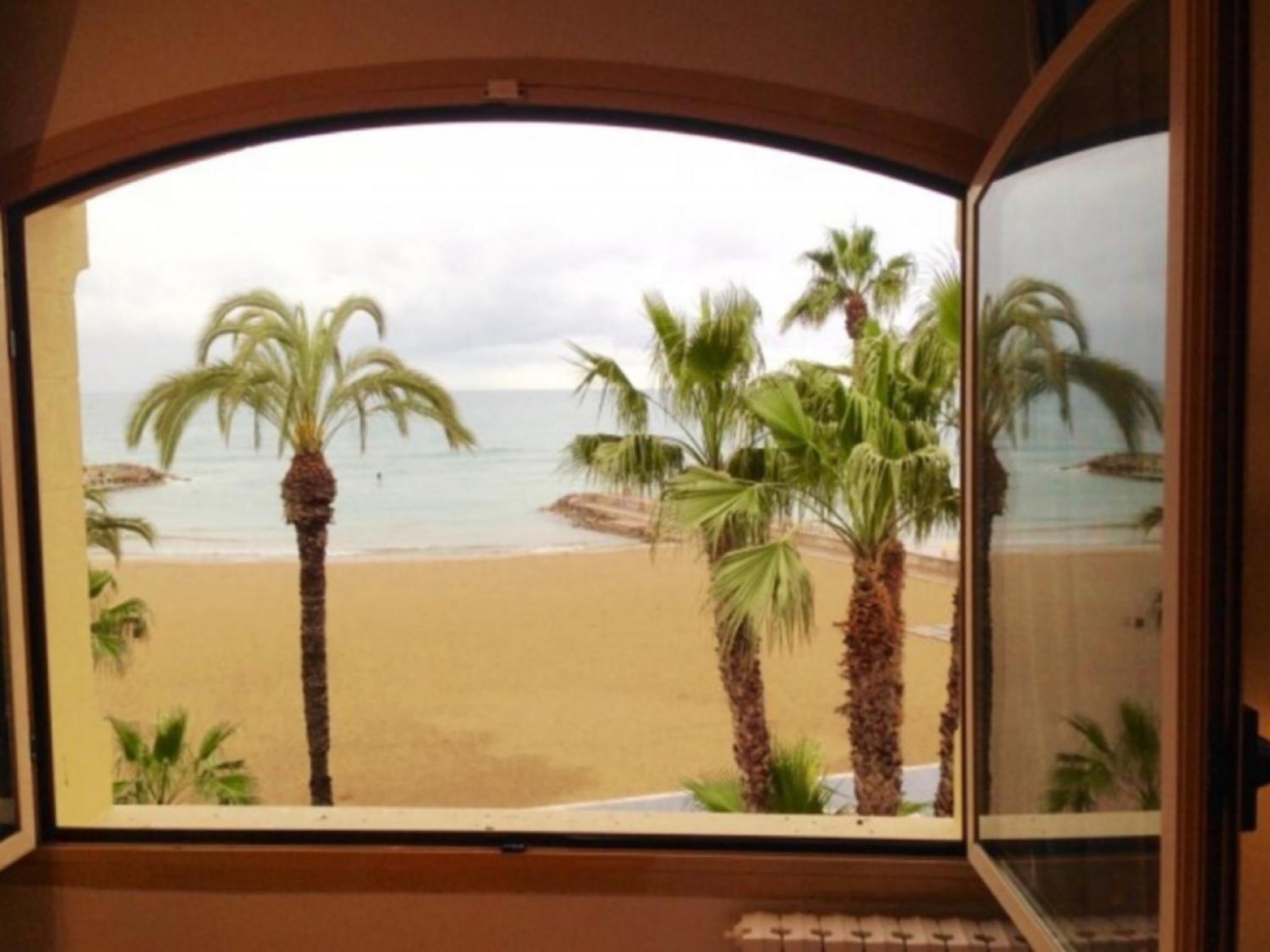 Double or Twin Room Sea View