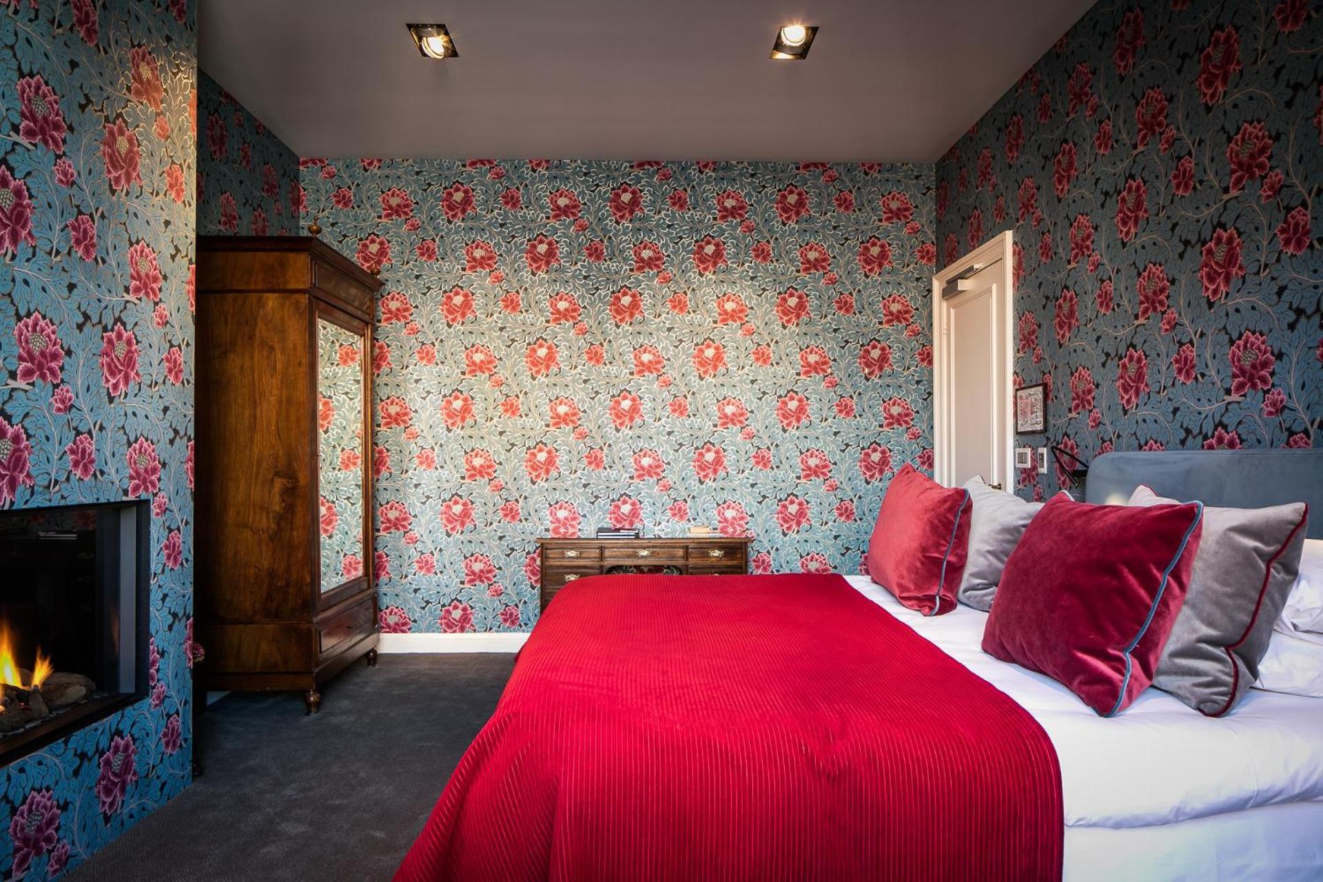 Deluxe Heritage Room