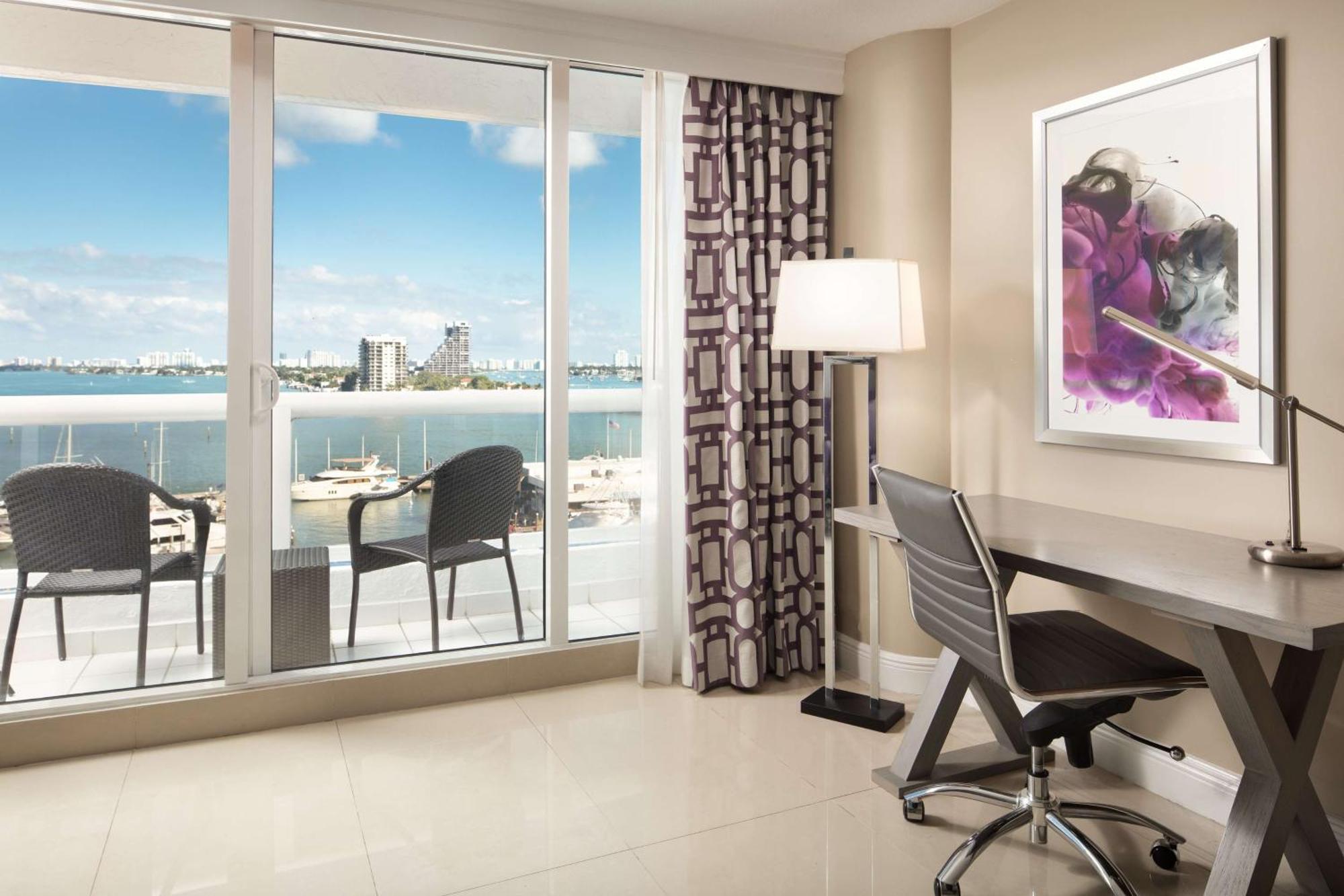 King Room Balcony & Bay View,1657145610:JPEG
