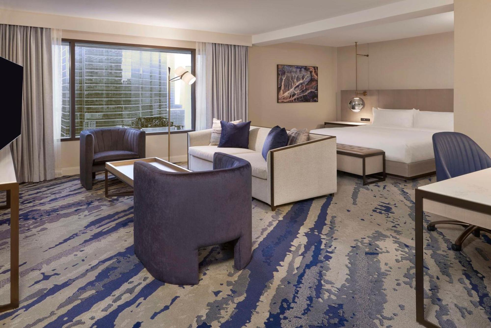 Junior King Suite,1353594908:JPEG
