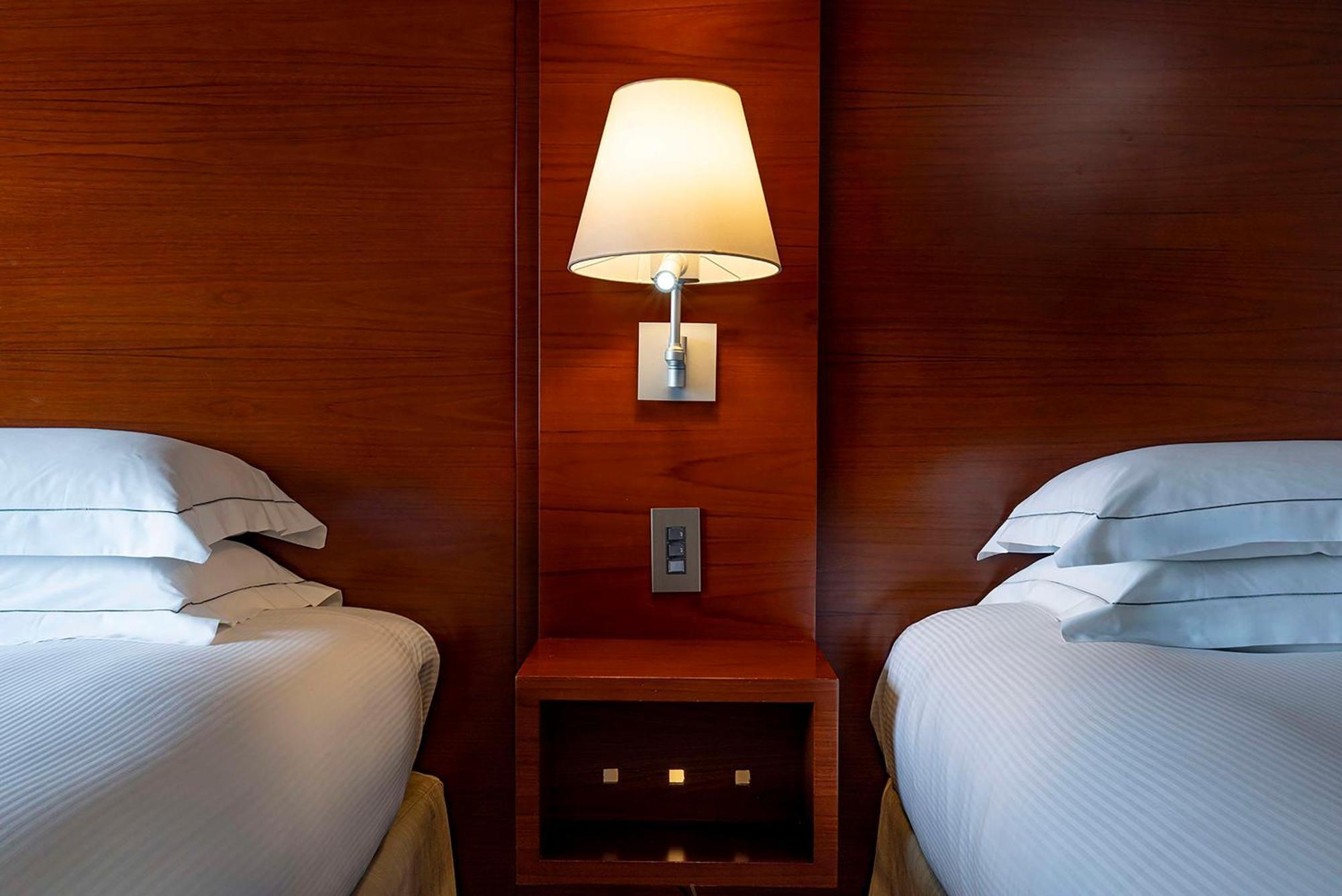 Twin Hilton Room