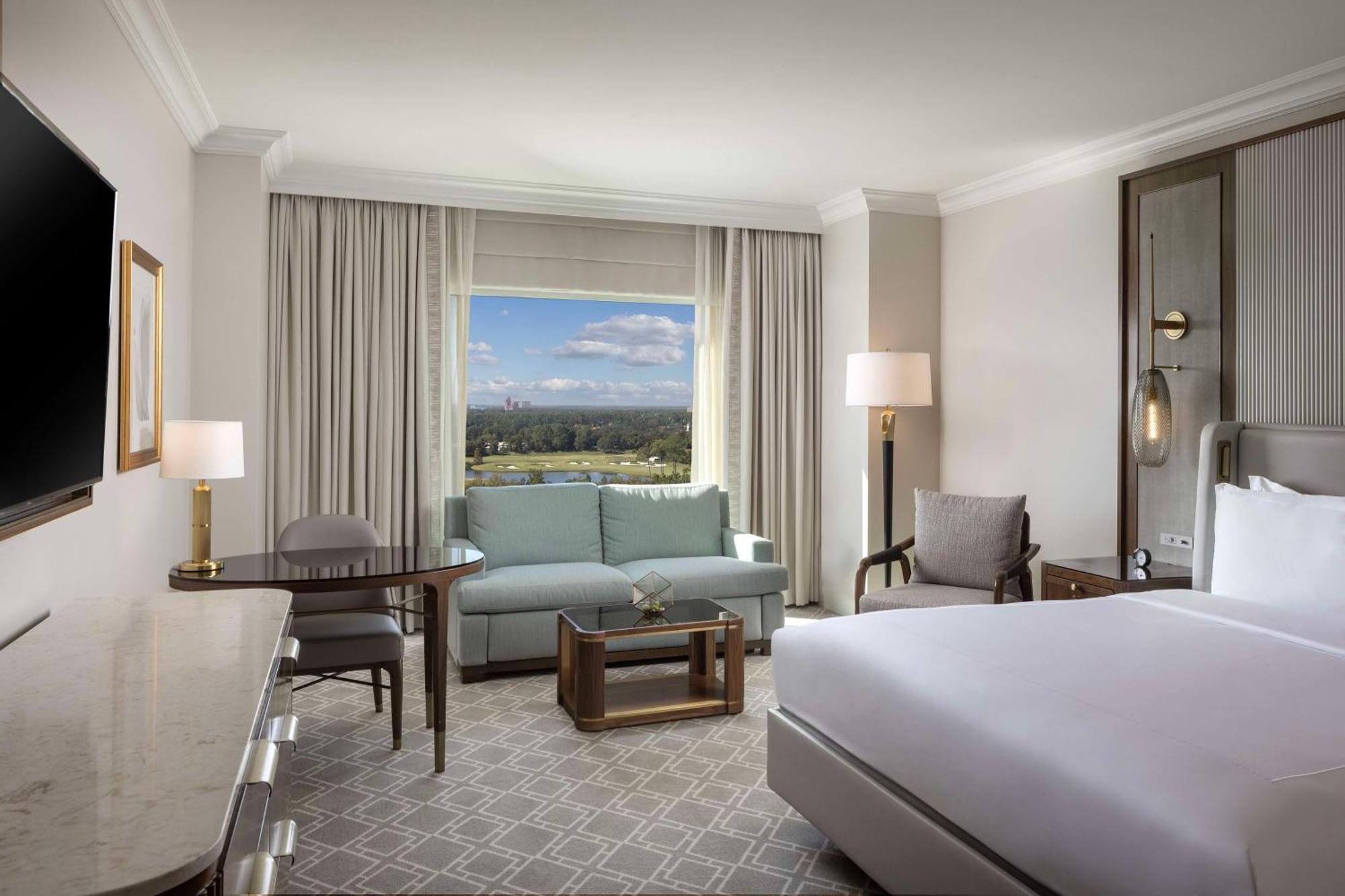 Deluxe King Room with Bath Tub and View - Mobility Access,1657148869:JPEG