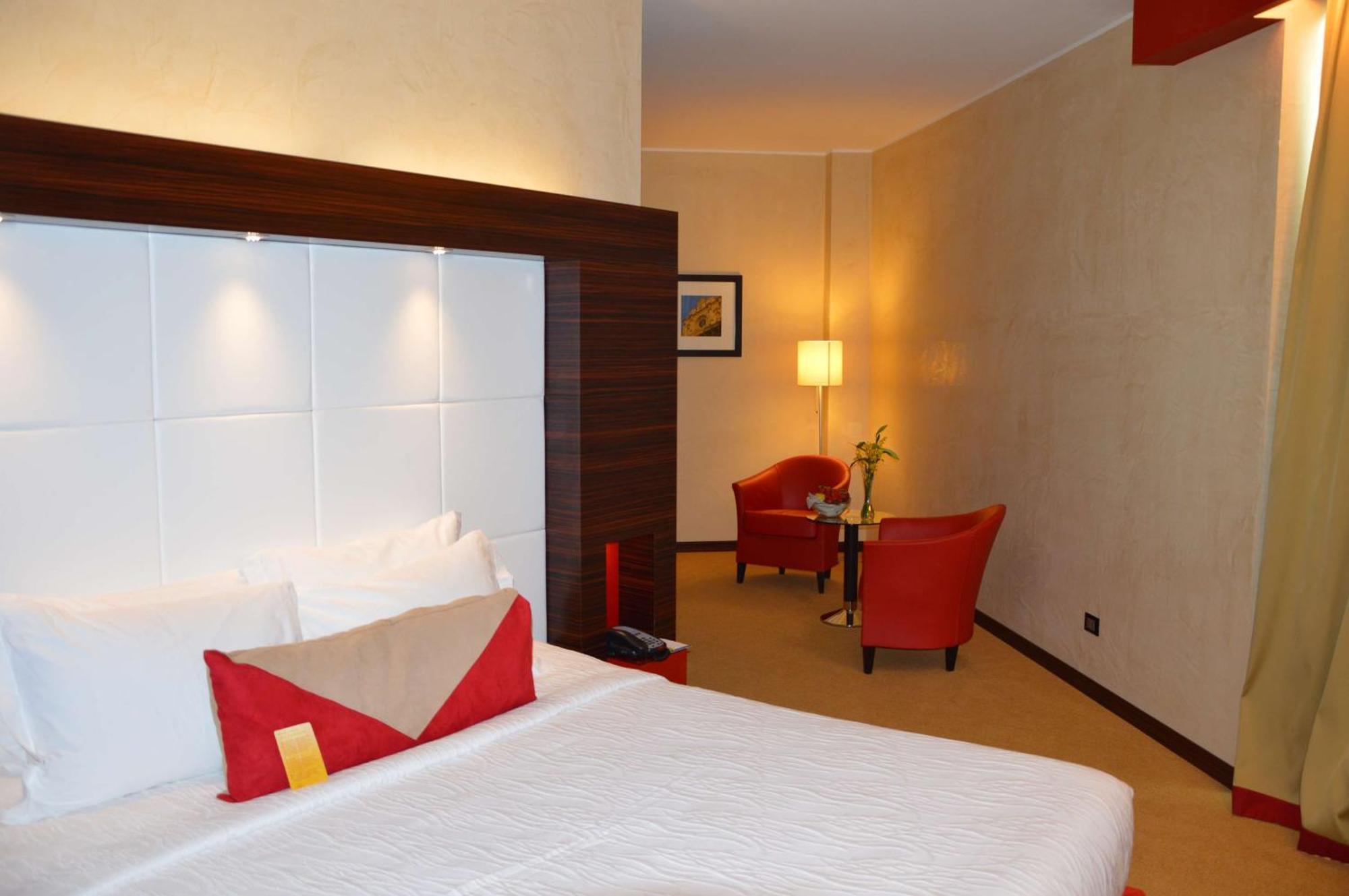 Junior Suite,1657151410:JPEG