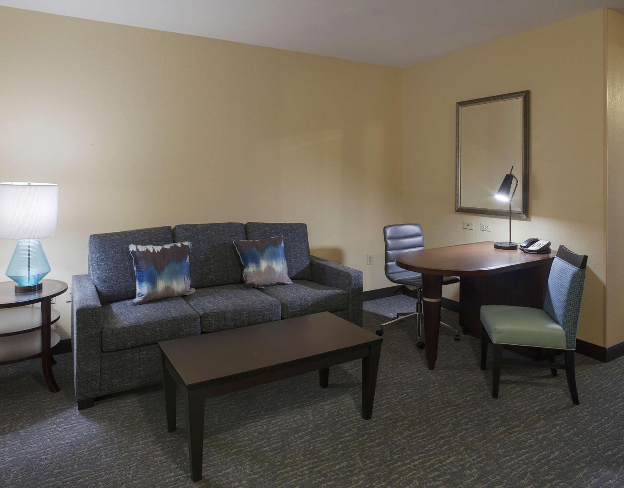 Deluxe Queen Room Two Queen Beds Keyed Room