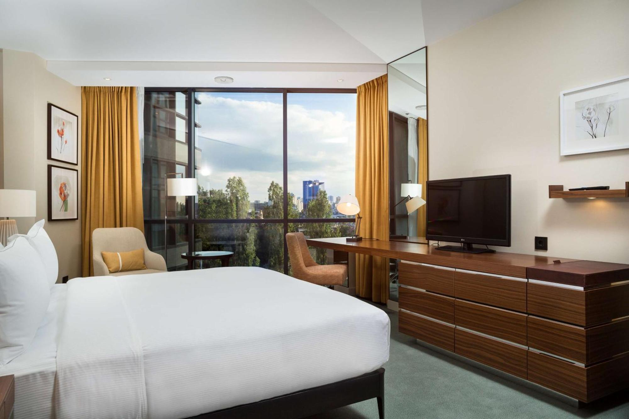 King Room Mobility Access