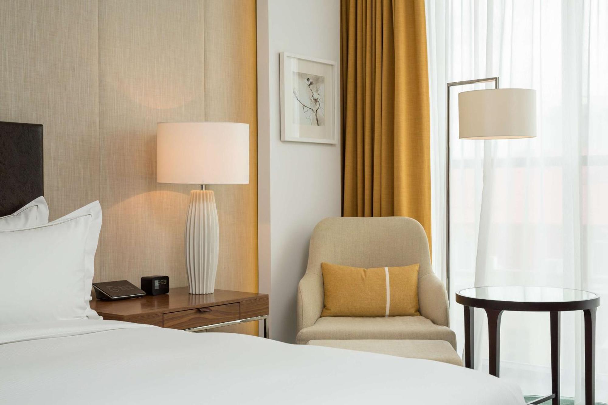 King Room Mobility Access
