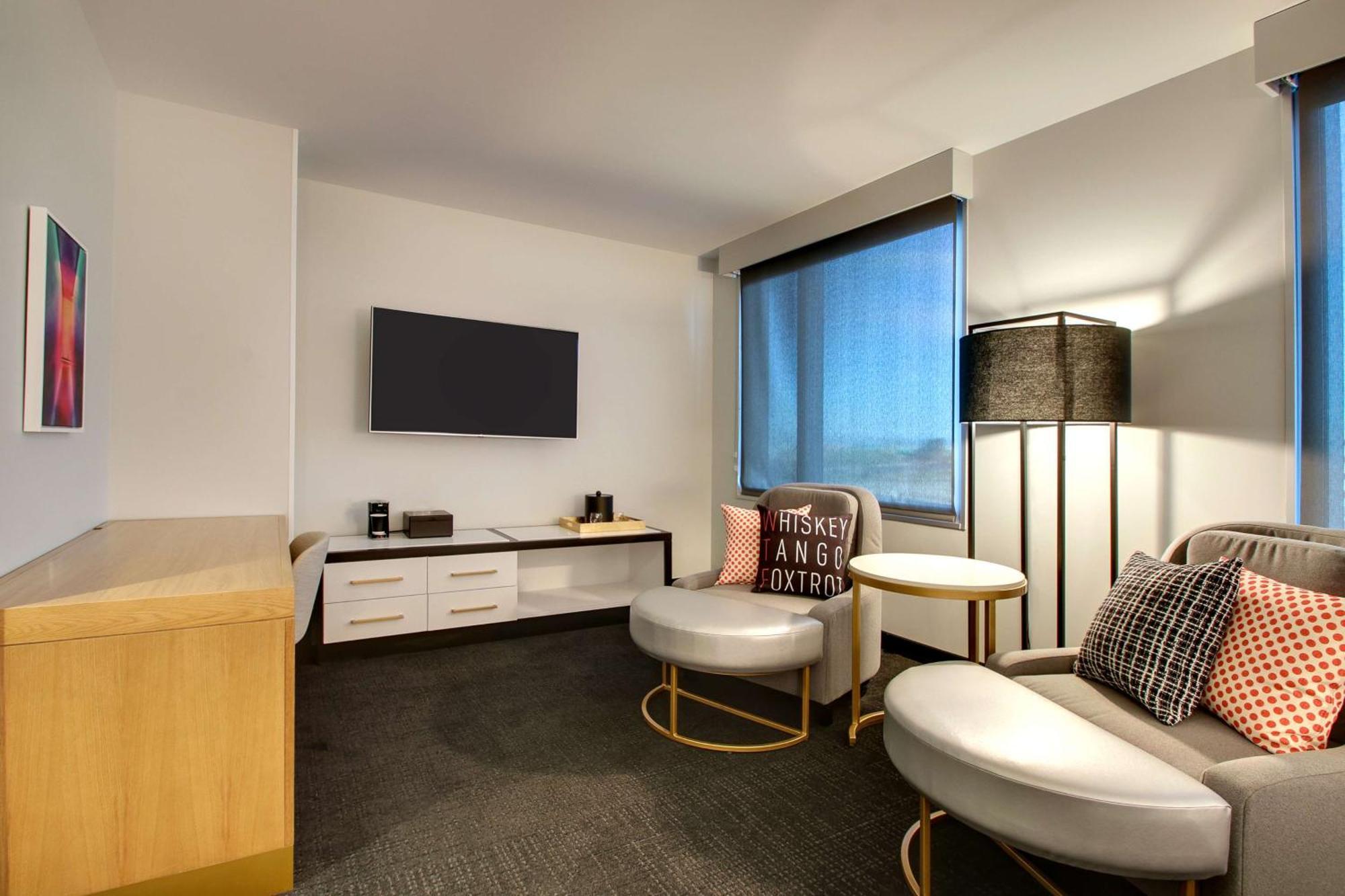 Premium King Room