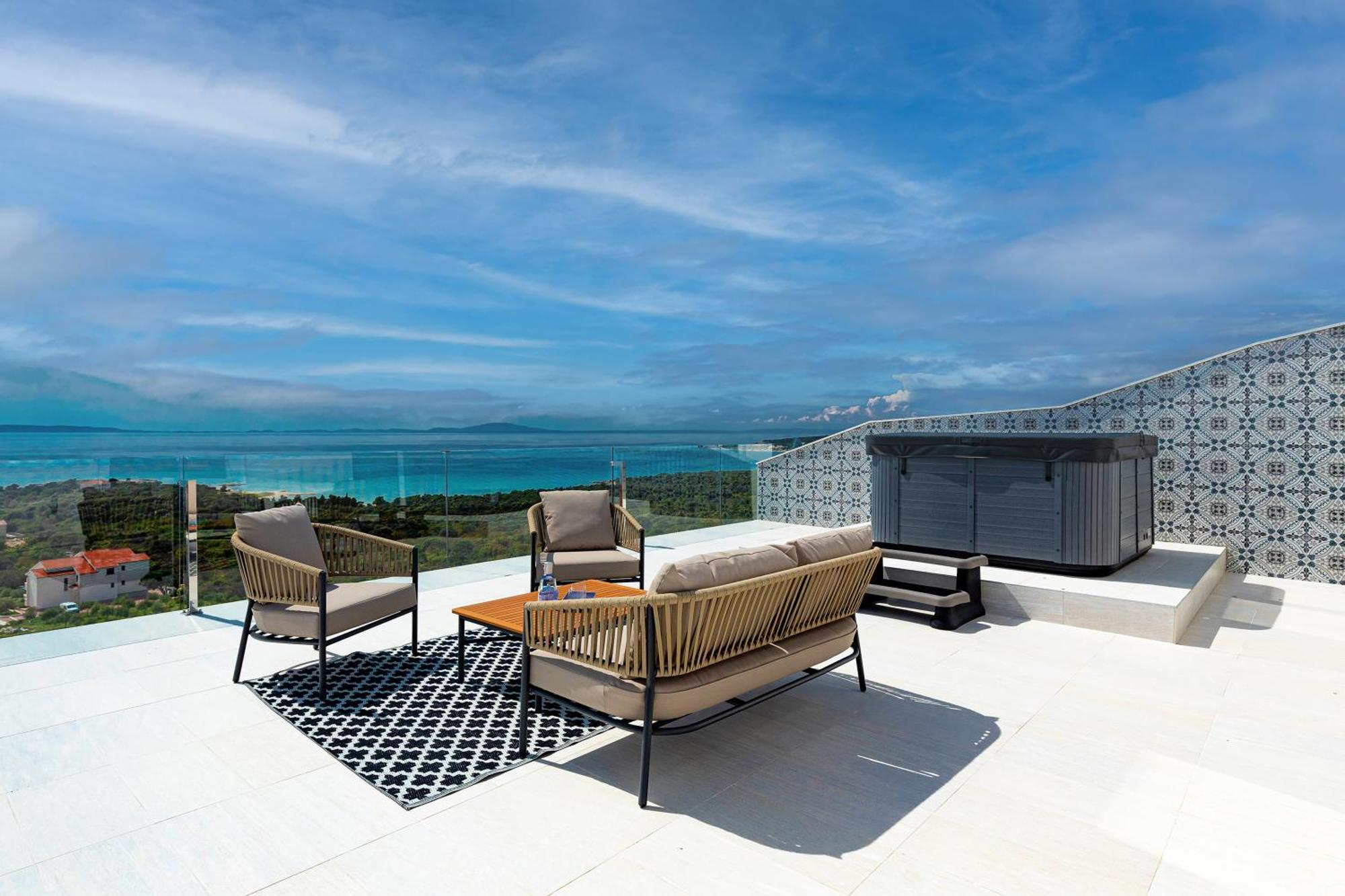 Panoramic Suite Balcony Sea View Jacuzzi