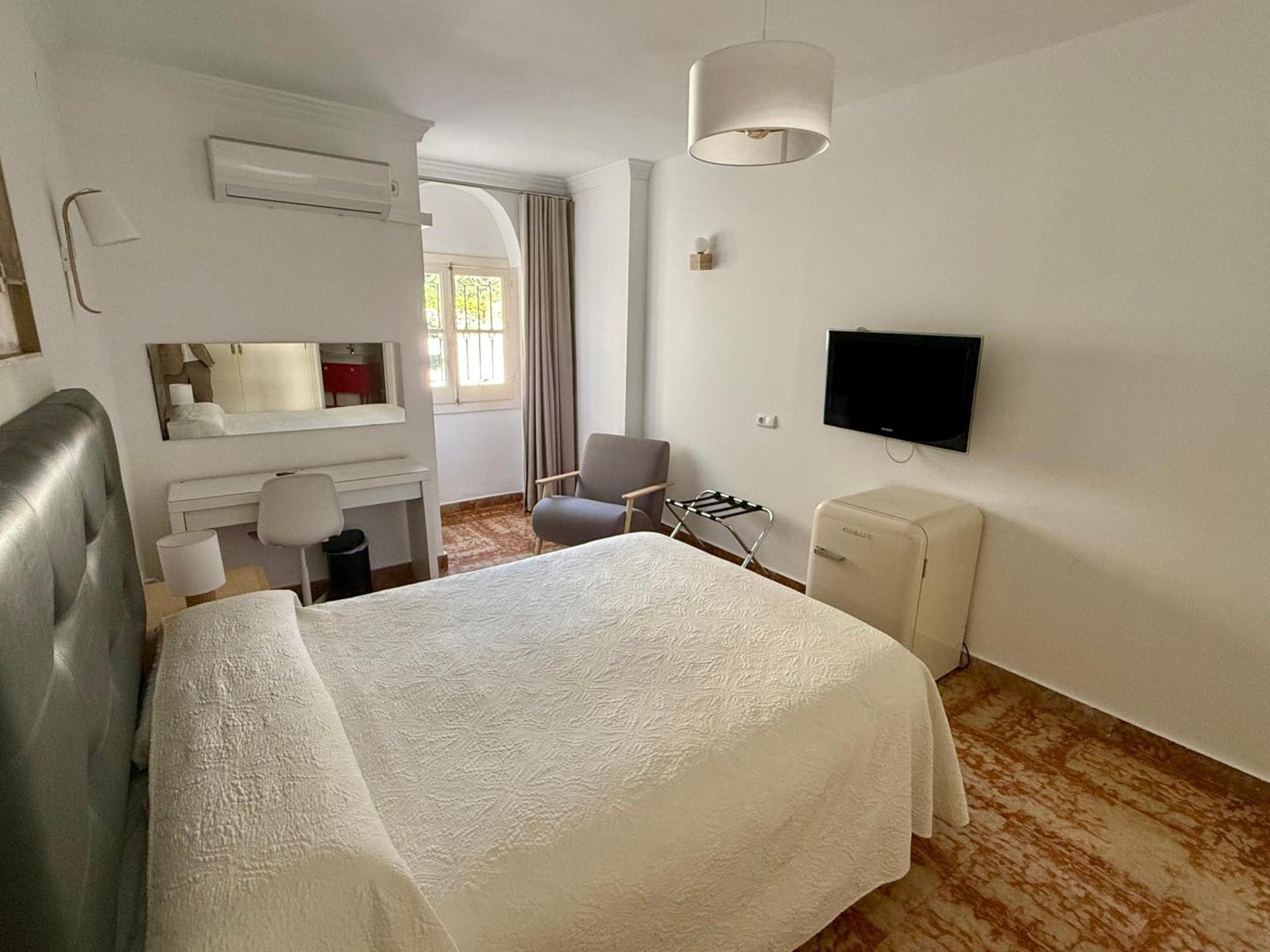 Basic Double Room