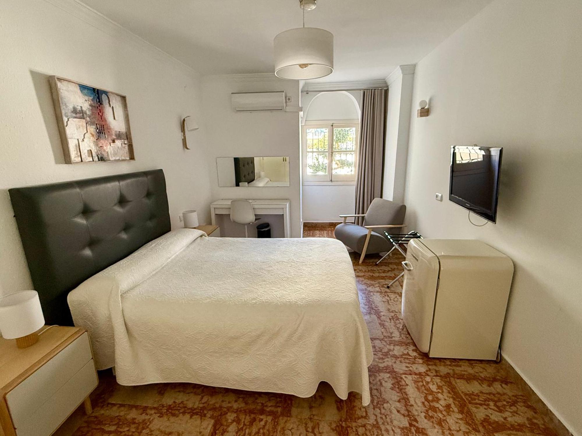 Basic Double Room