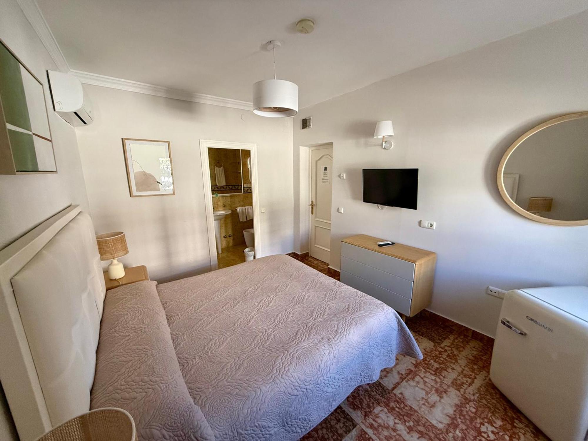 Basic Double Room