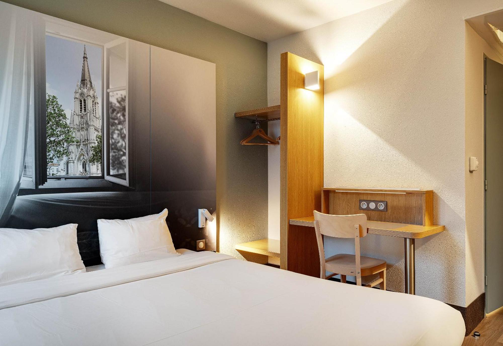Double Room,1657871141:JPEG
