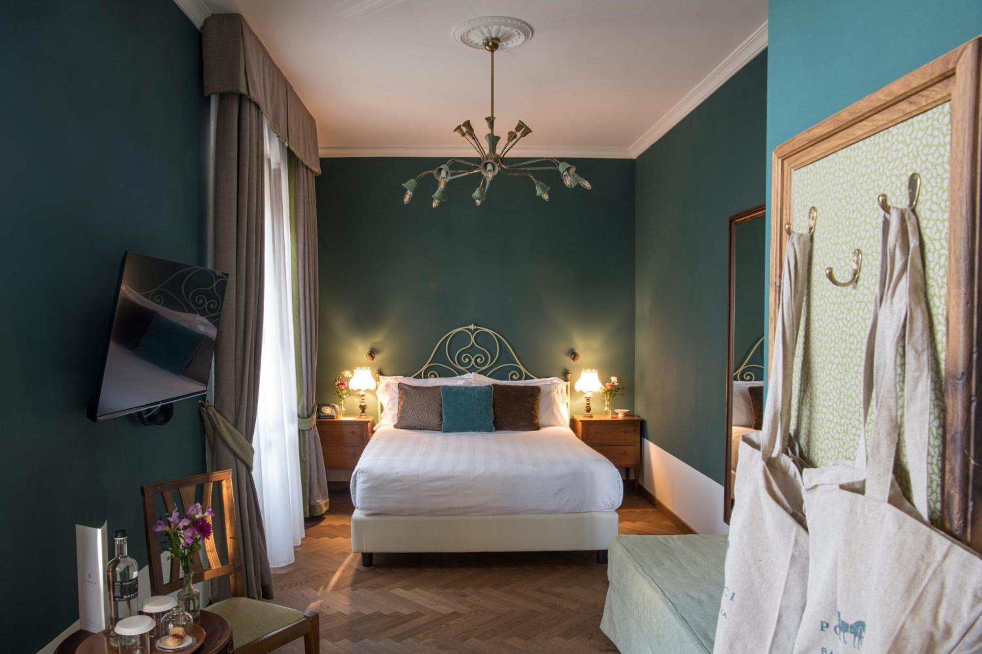 Deluxe Room,1657873675:JPEG