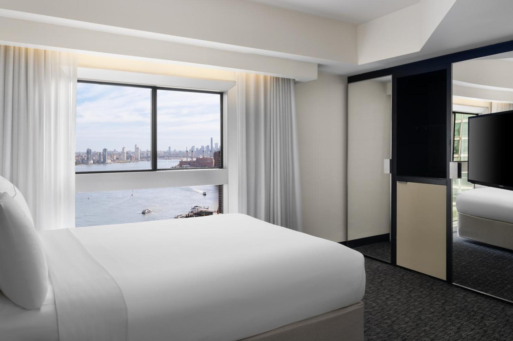 Queen Room City View