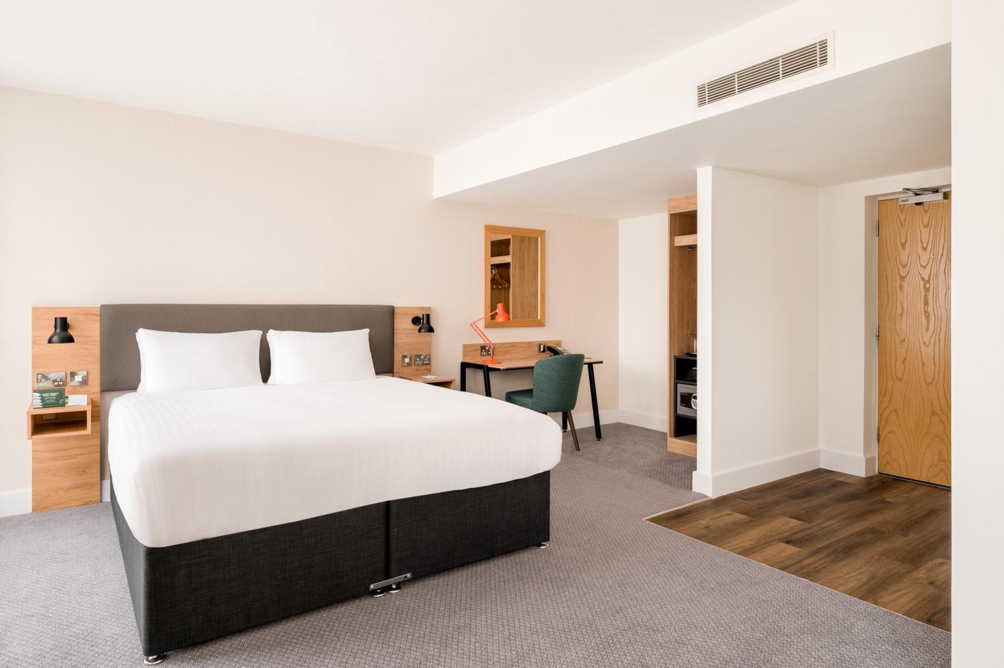 Premium King Room