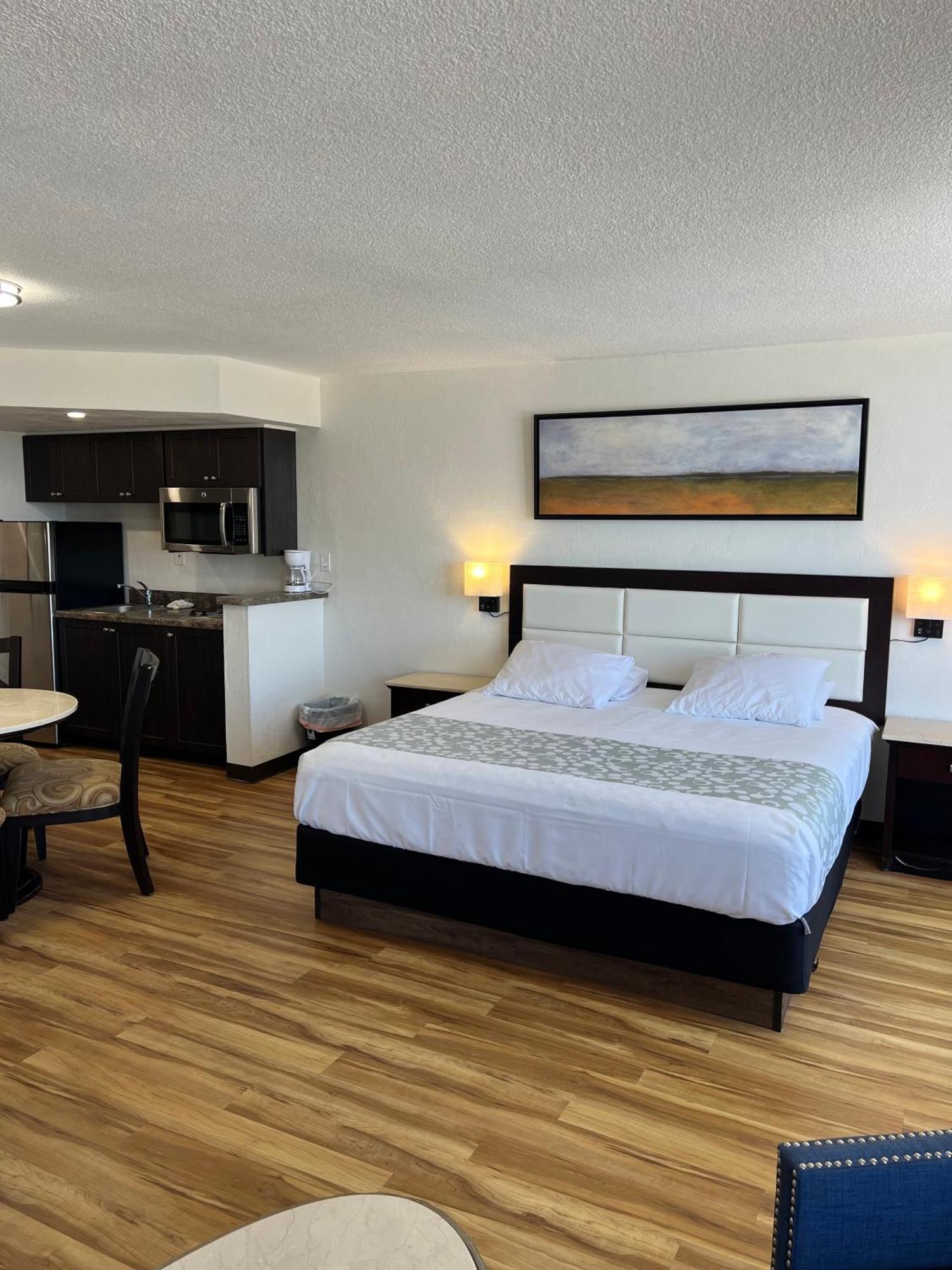 King Room,1658080014:JPEG