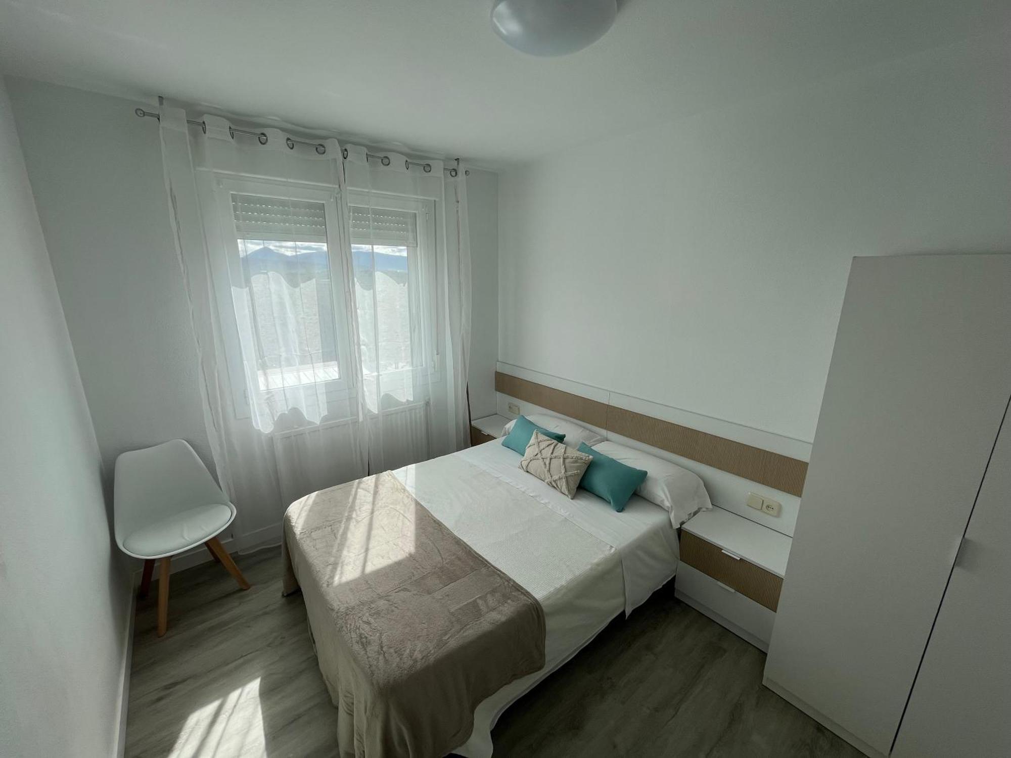 Deluxe Double Room Shower