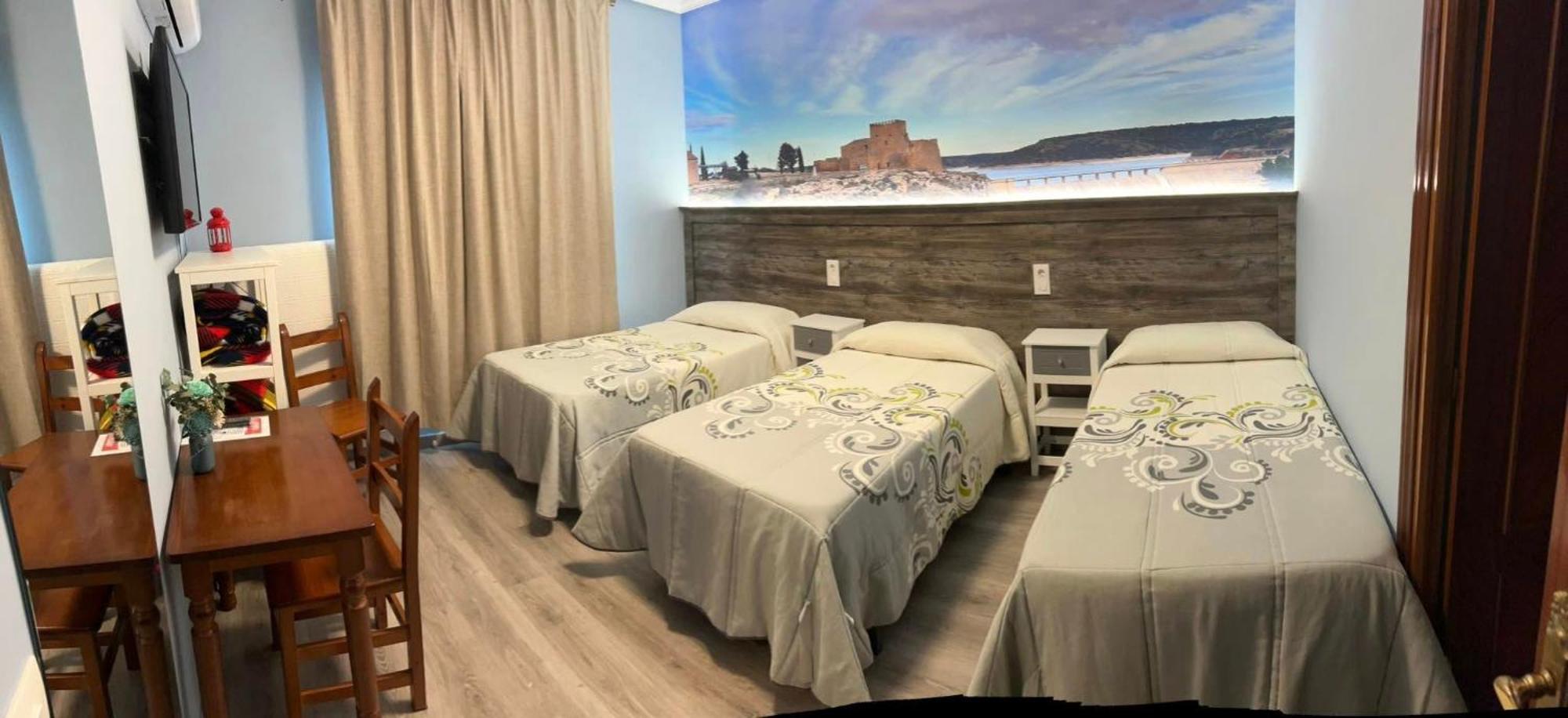 Triple Room,1658094409:JPEG
