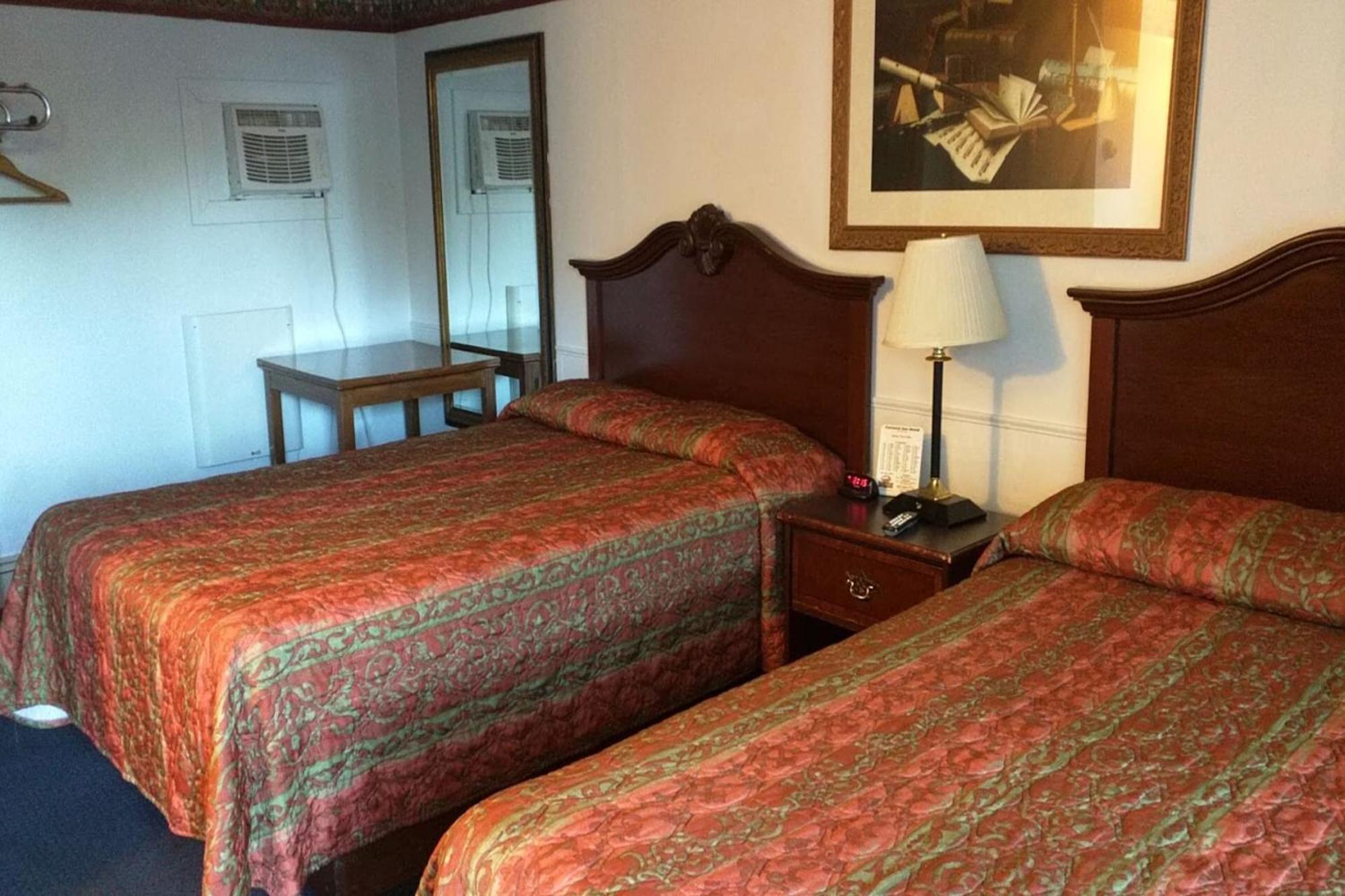 Family room 2 Double Beds,1658113364:JPEG