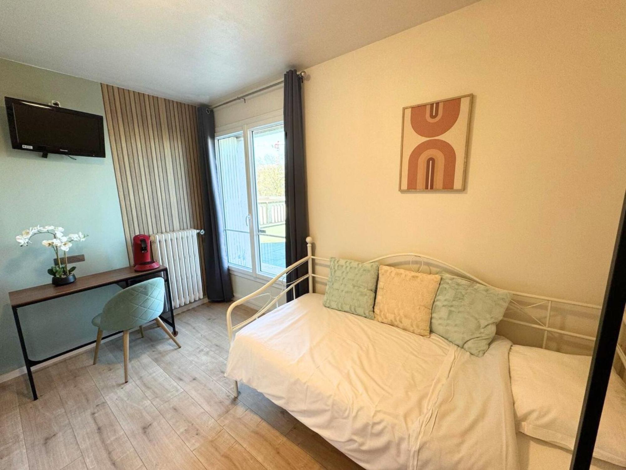 Studio Apartment,1658124744:JPEG